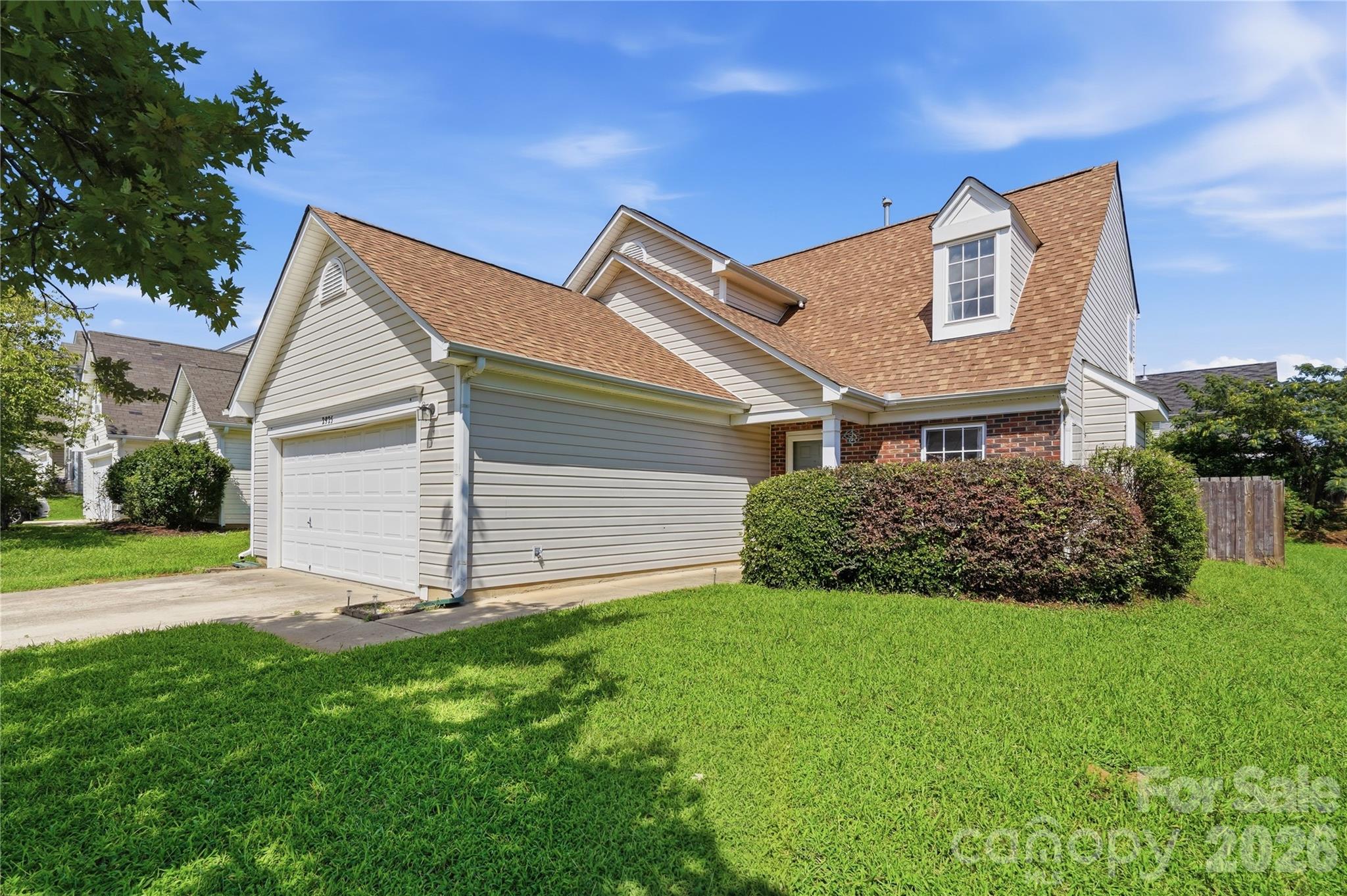2925 Deep Cove Drive NW — Concord