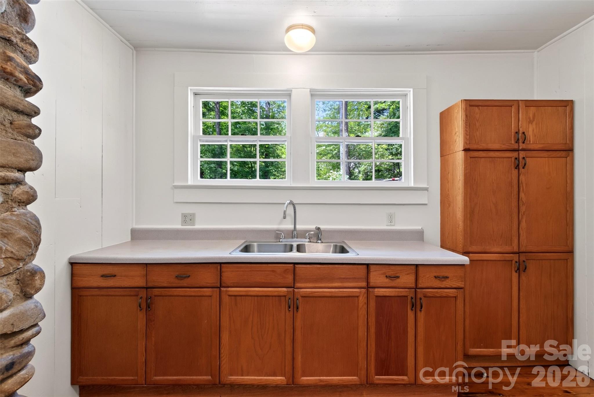 7 Bowers Road — Black Mountain