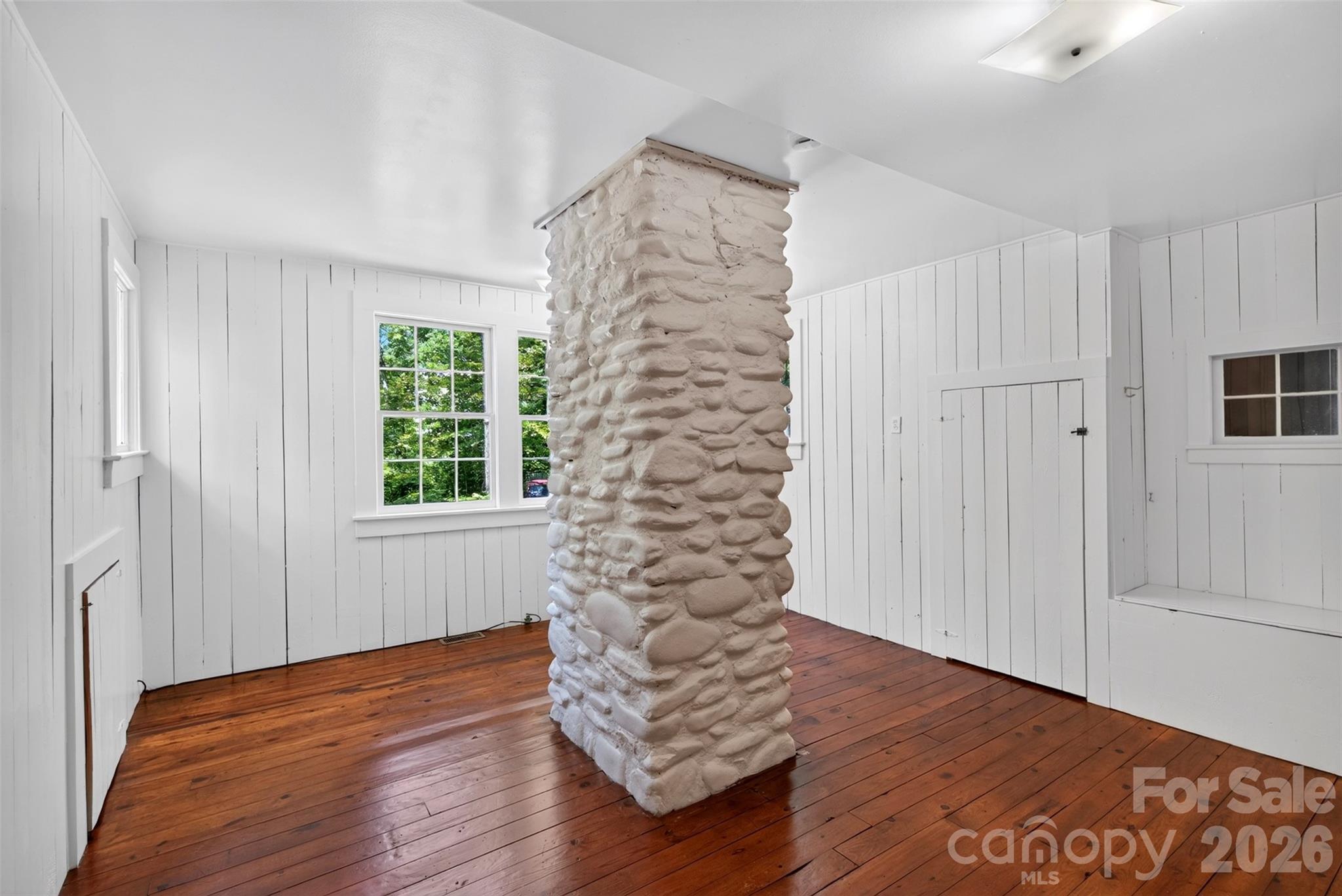 7 Bowers Road — Black Mountain
