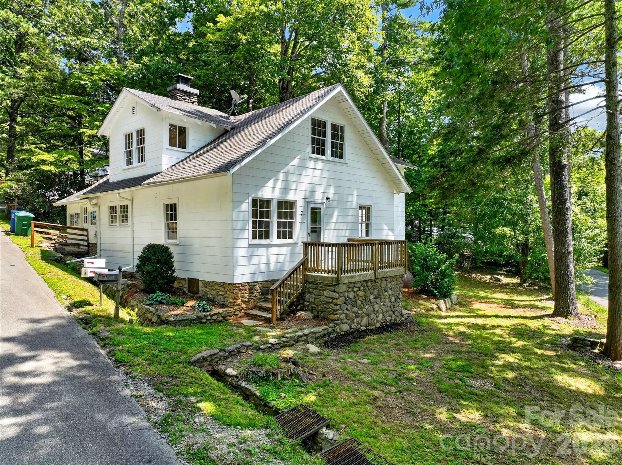 7 Bowers Road — Black Mountain