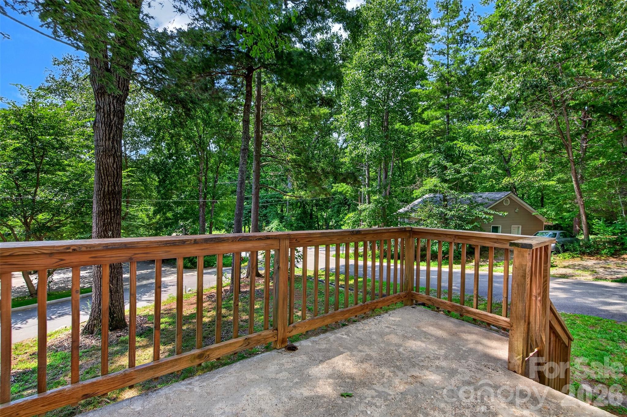 7 Bowers Road — Black Mountain