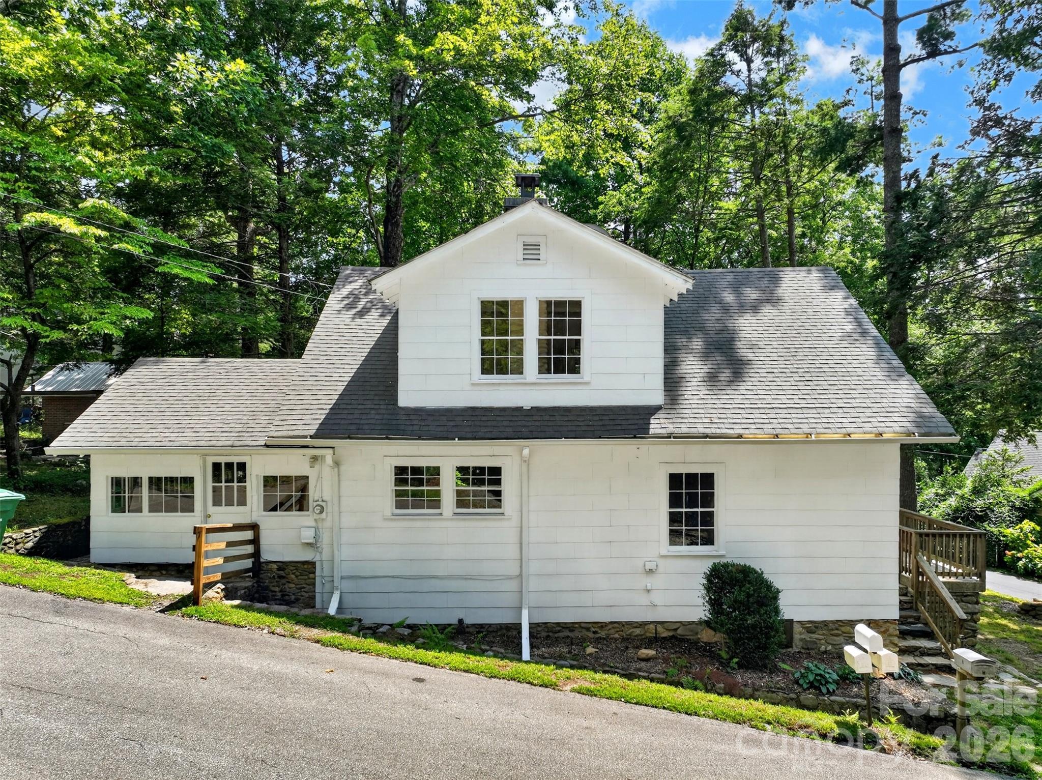7 Bowers Road — Black Mountain