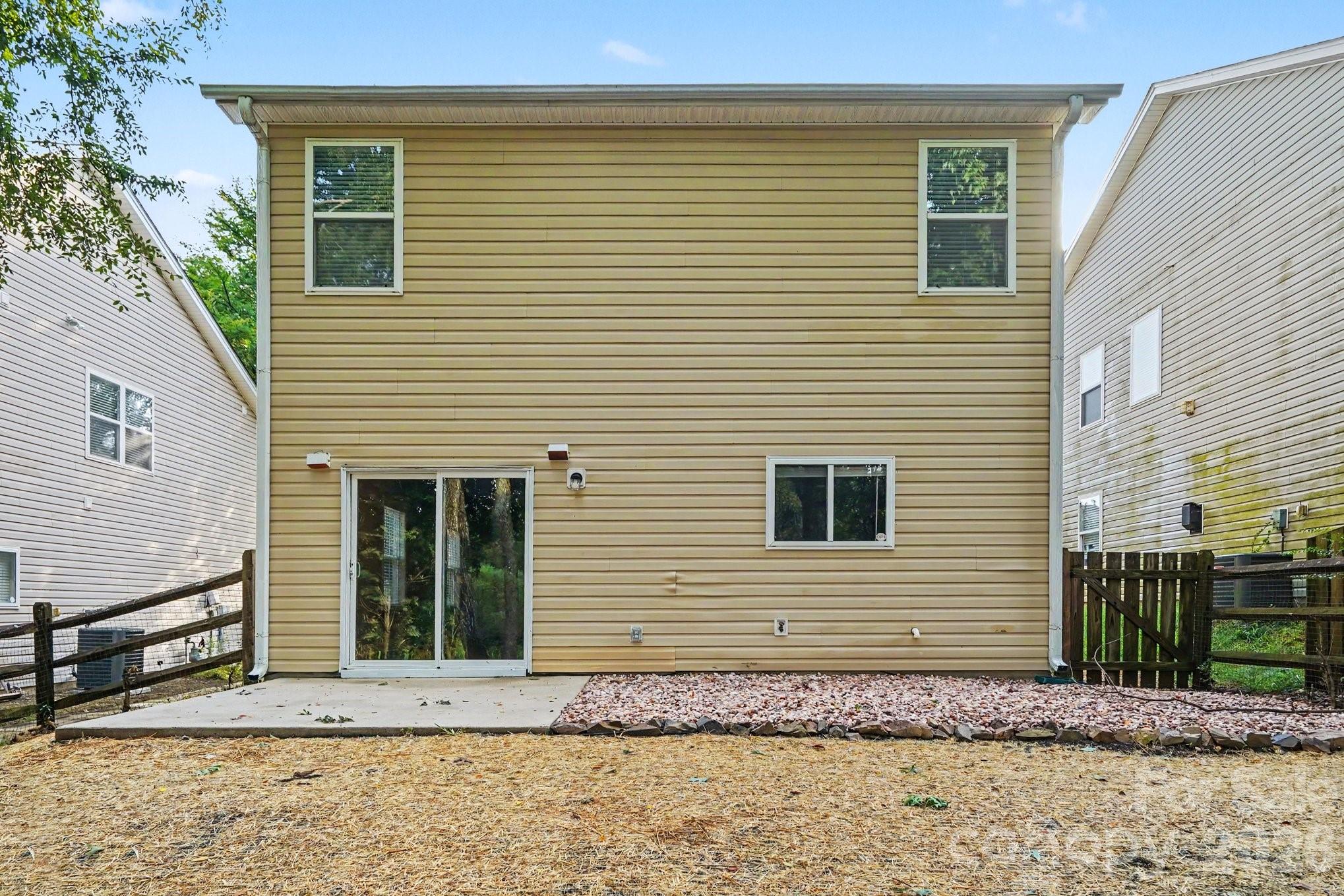 13634 Riding Hill Avenue — Charlotte