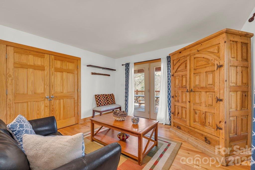 672 Cedar Trail — Fleetwood
