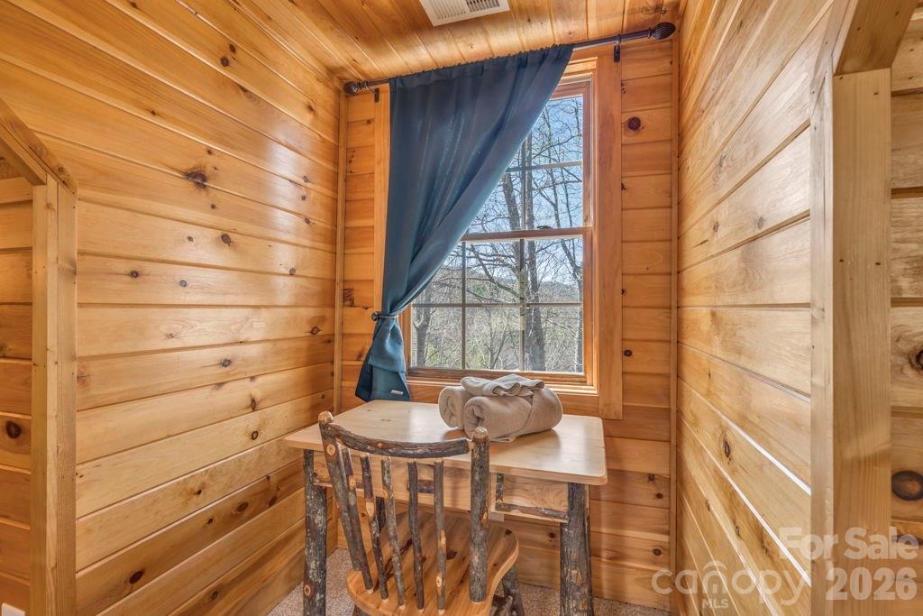 672 Cedar Trail — Fleetwood