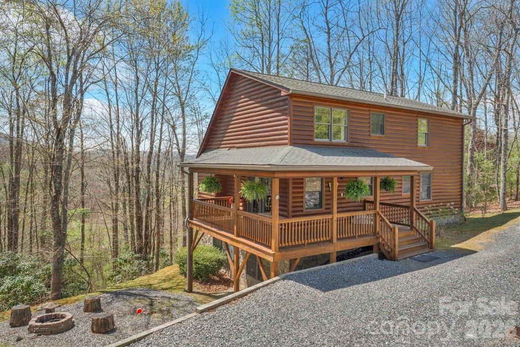 672 Cedar Trail — Fleetwood