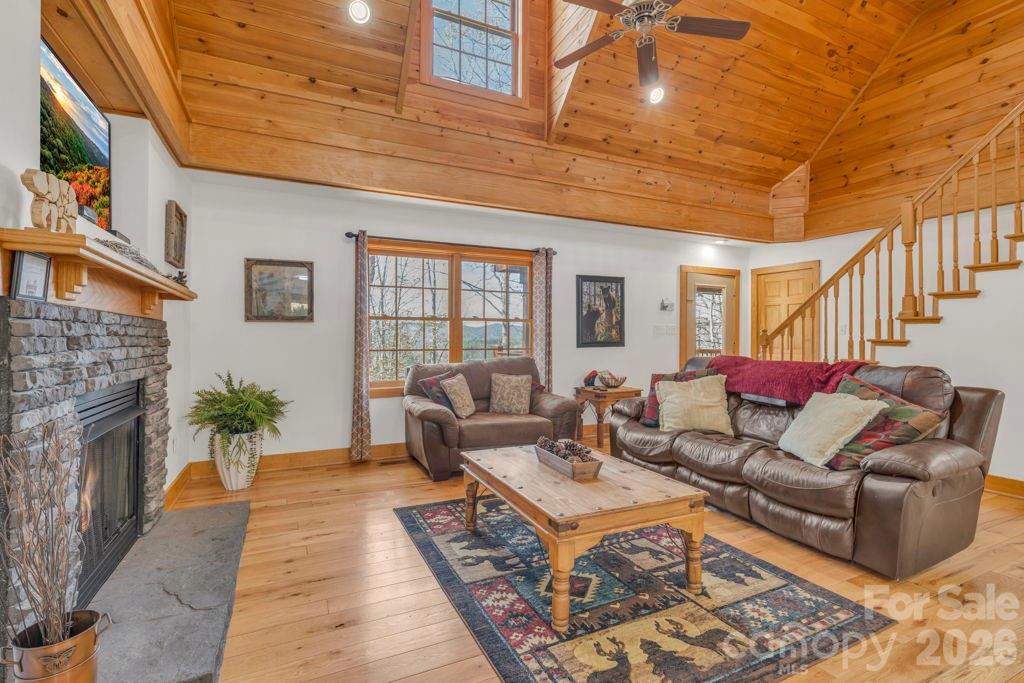 672 Cedar Trail — Fleetwood