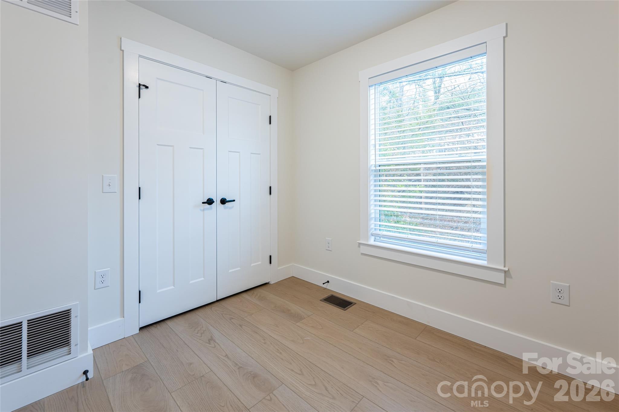 4 & 10 Wyndom Lane — Asheville