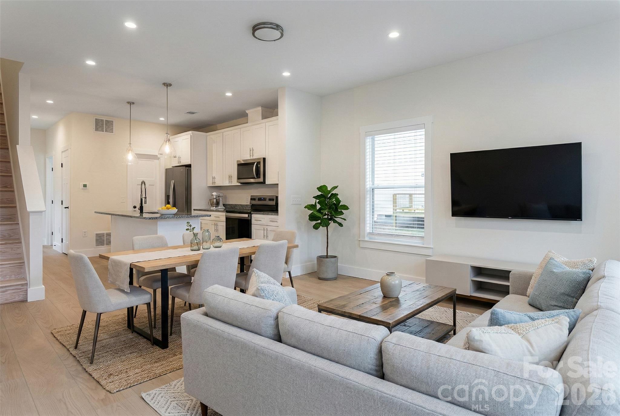4 & 10 Wyndom Lane — Asheville