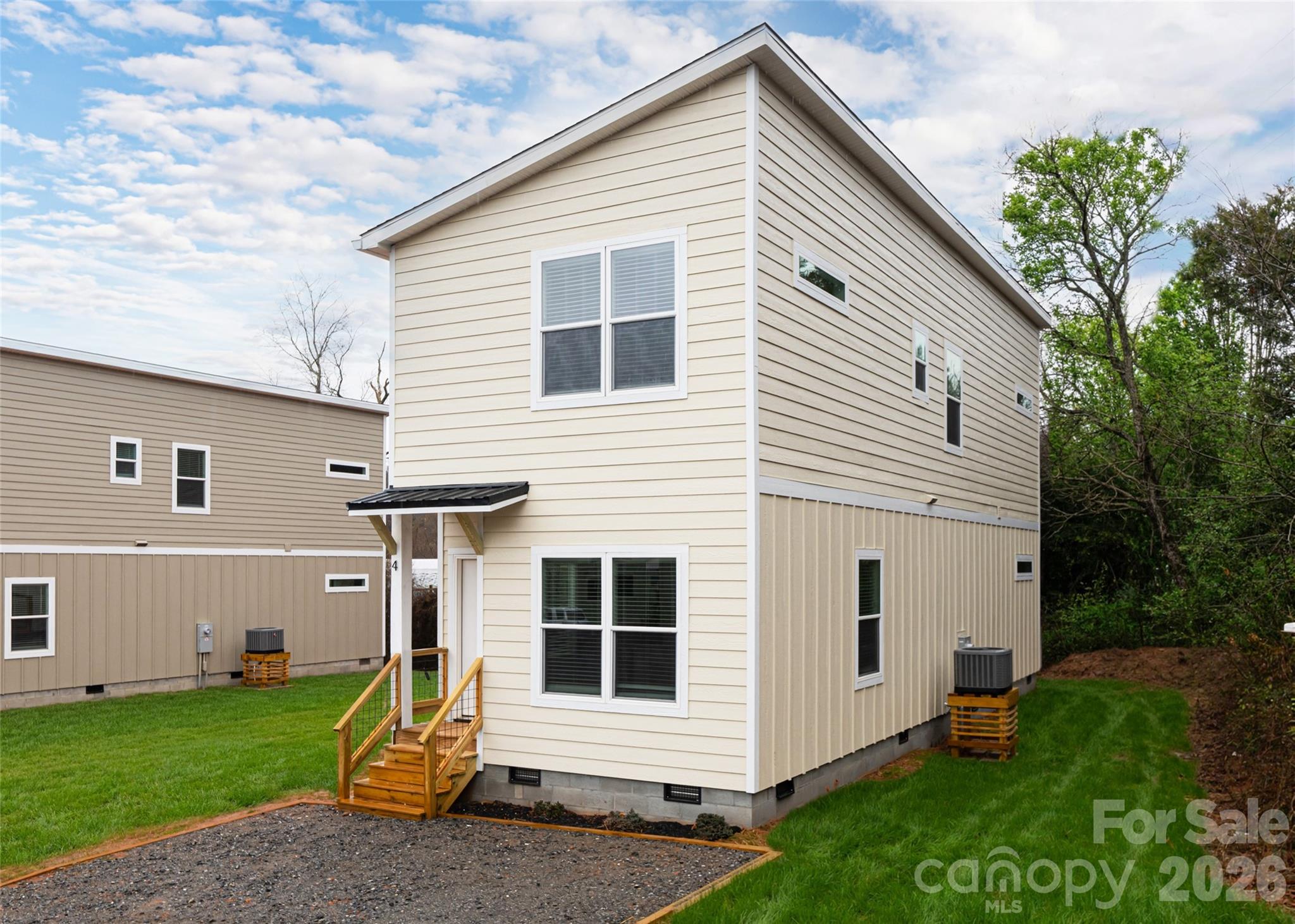 4 & 10 Wyndom Lane — Asheville
