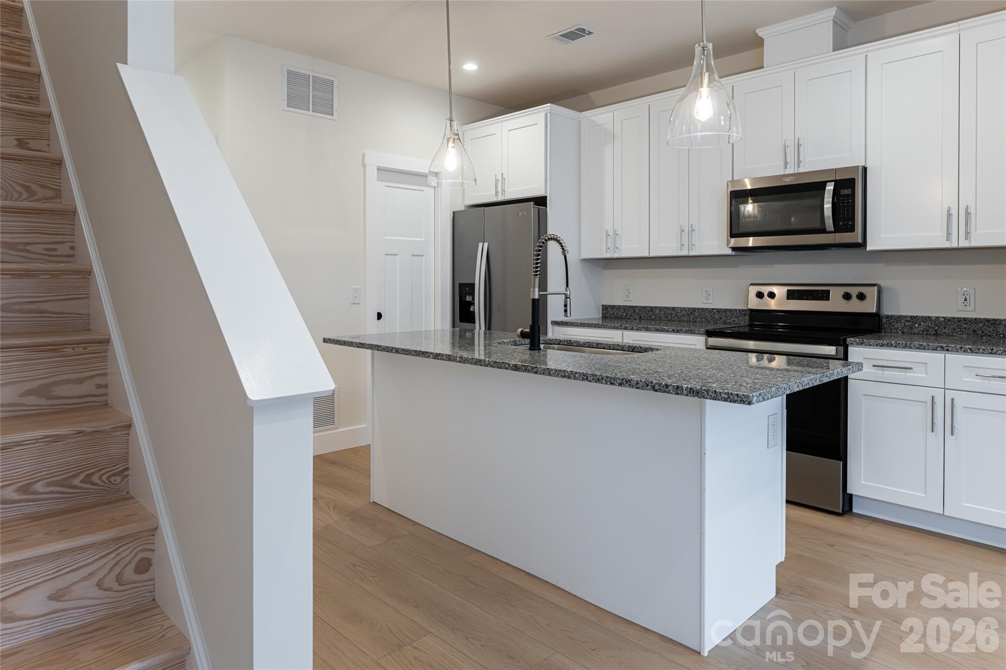 4 & 10 Wyndom Lane — Asheville