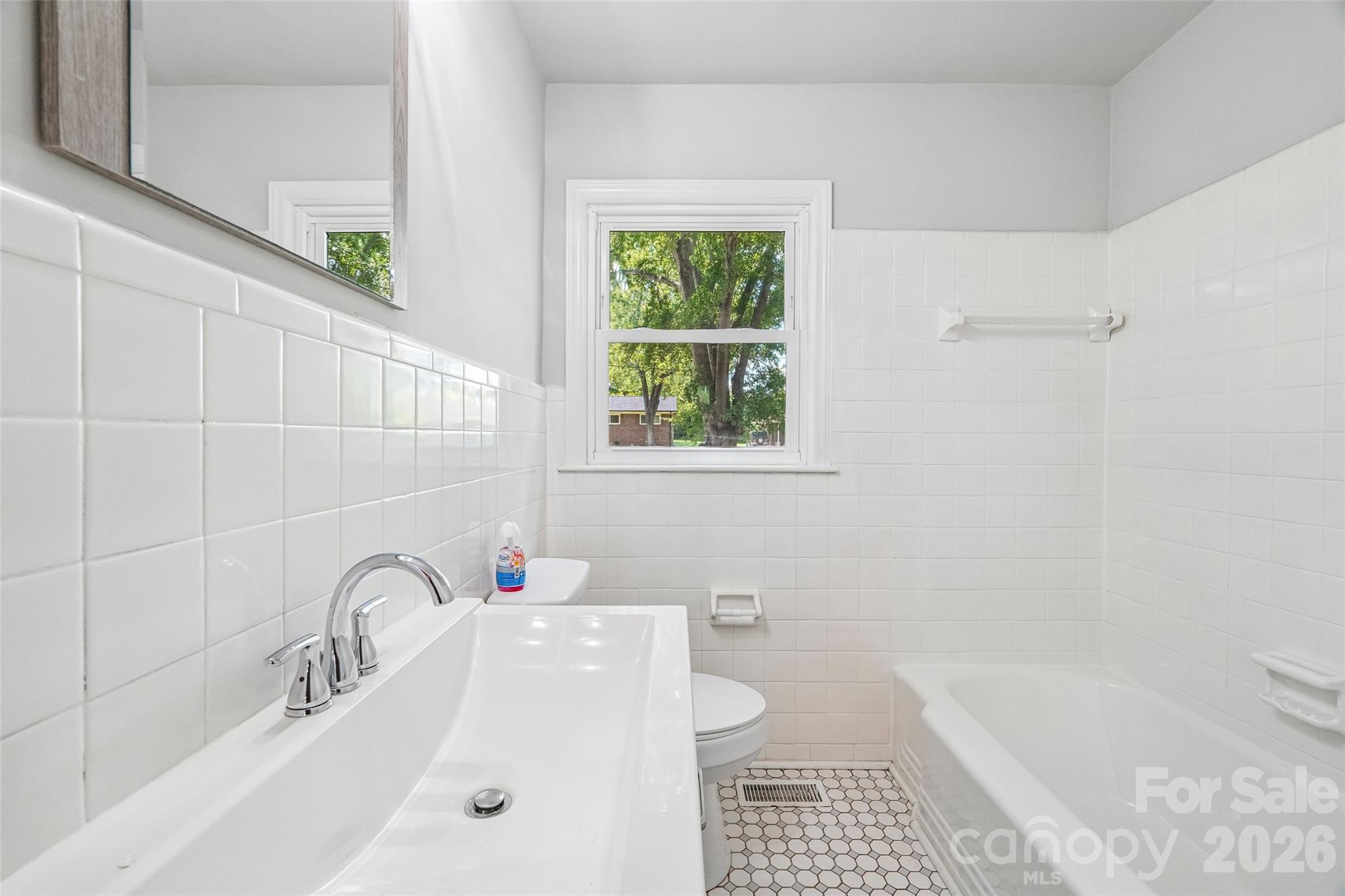 808 Lowery Street — Shelby