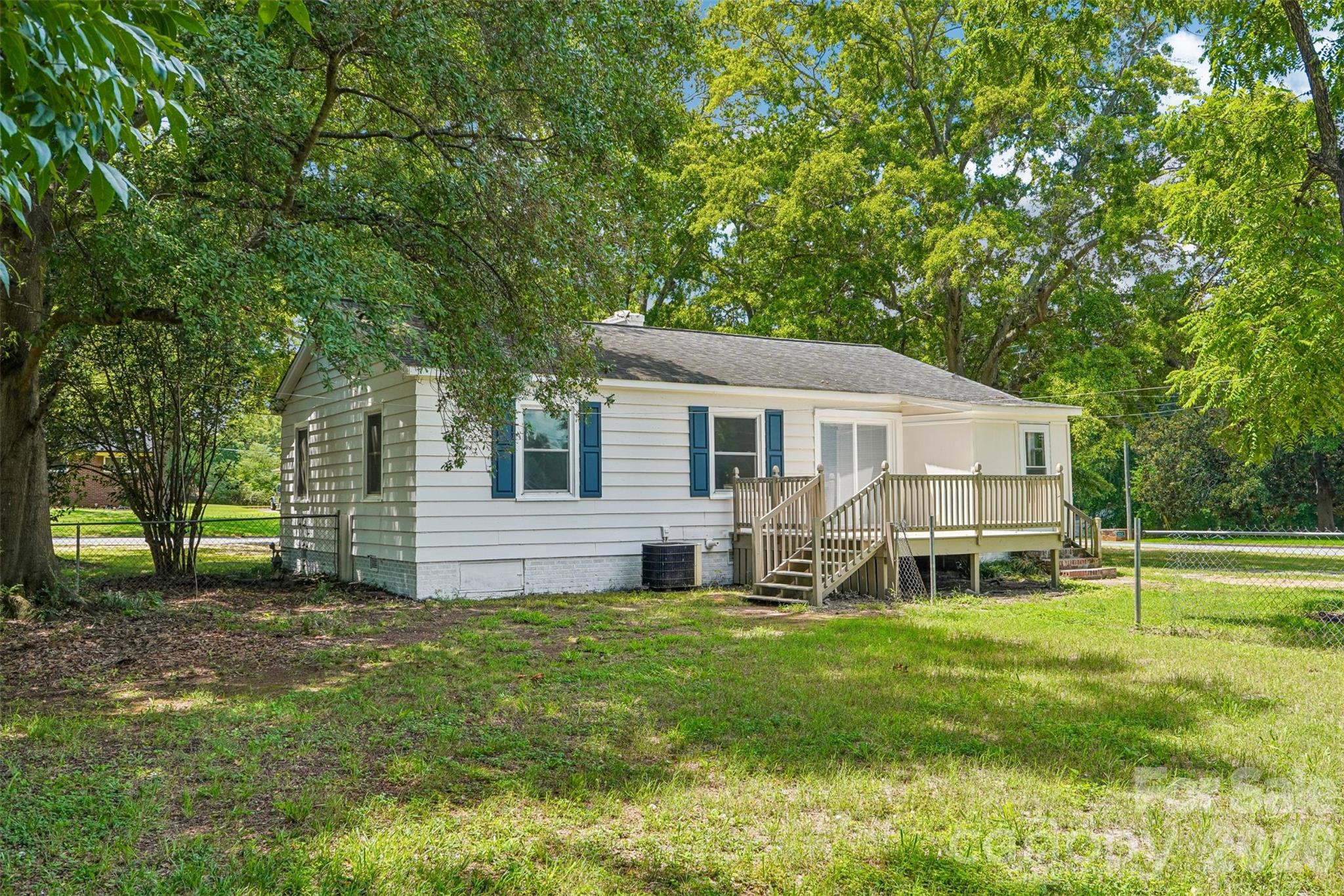 808 Lowery Street — Shelby
