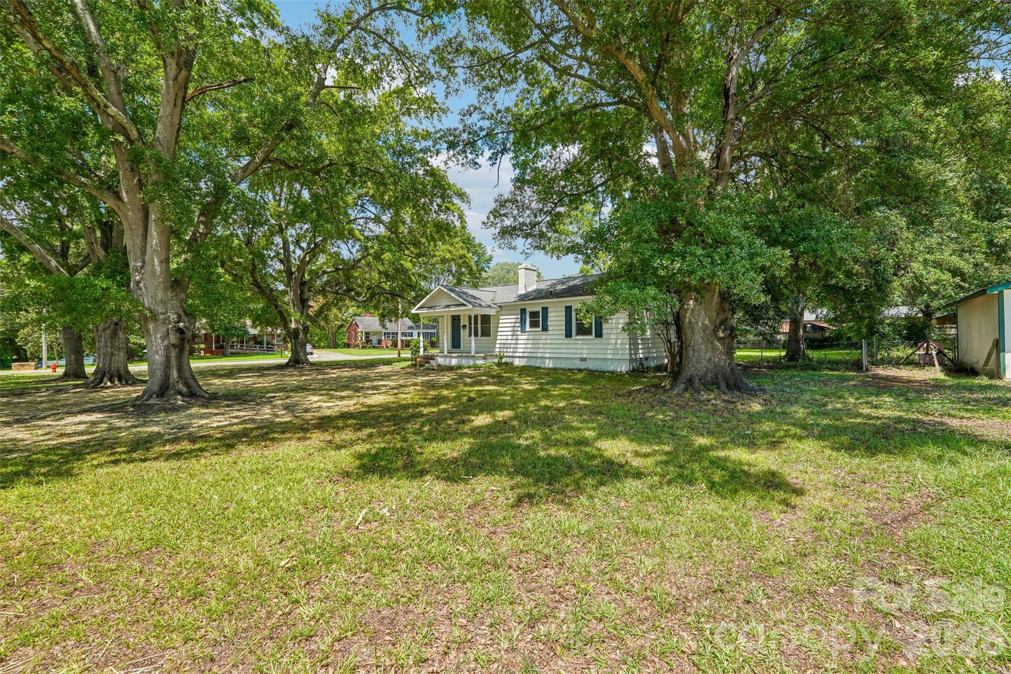808 Lowery Street — Shelby