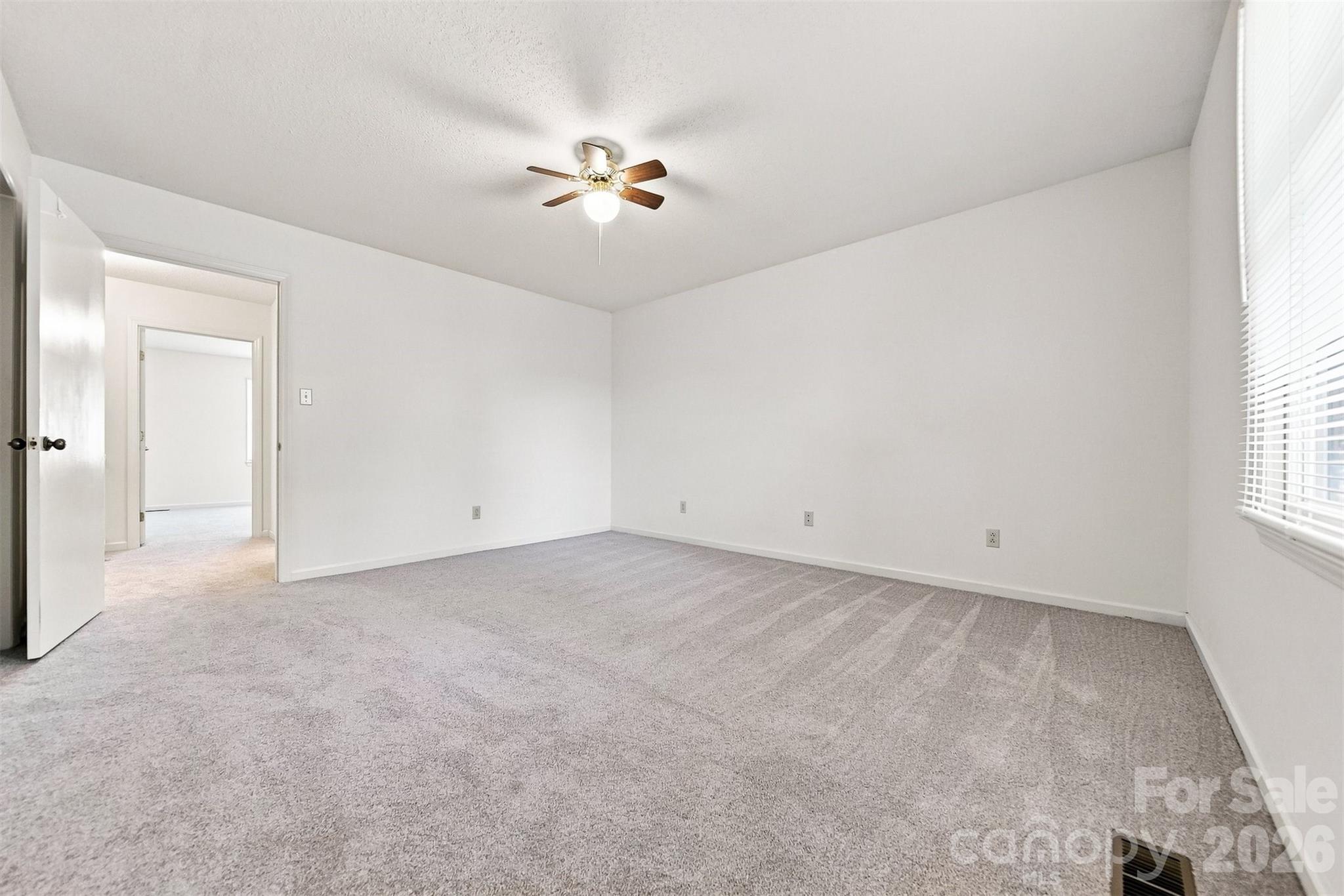 1330 5th Street NE #102 — Hickory