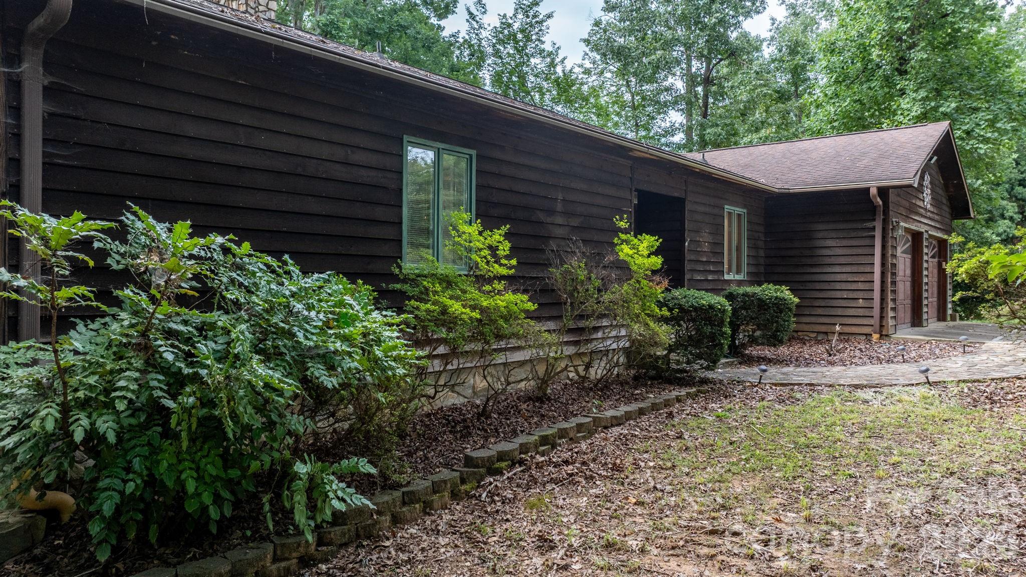 139 Windwood Lane — Troutman