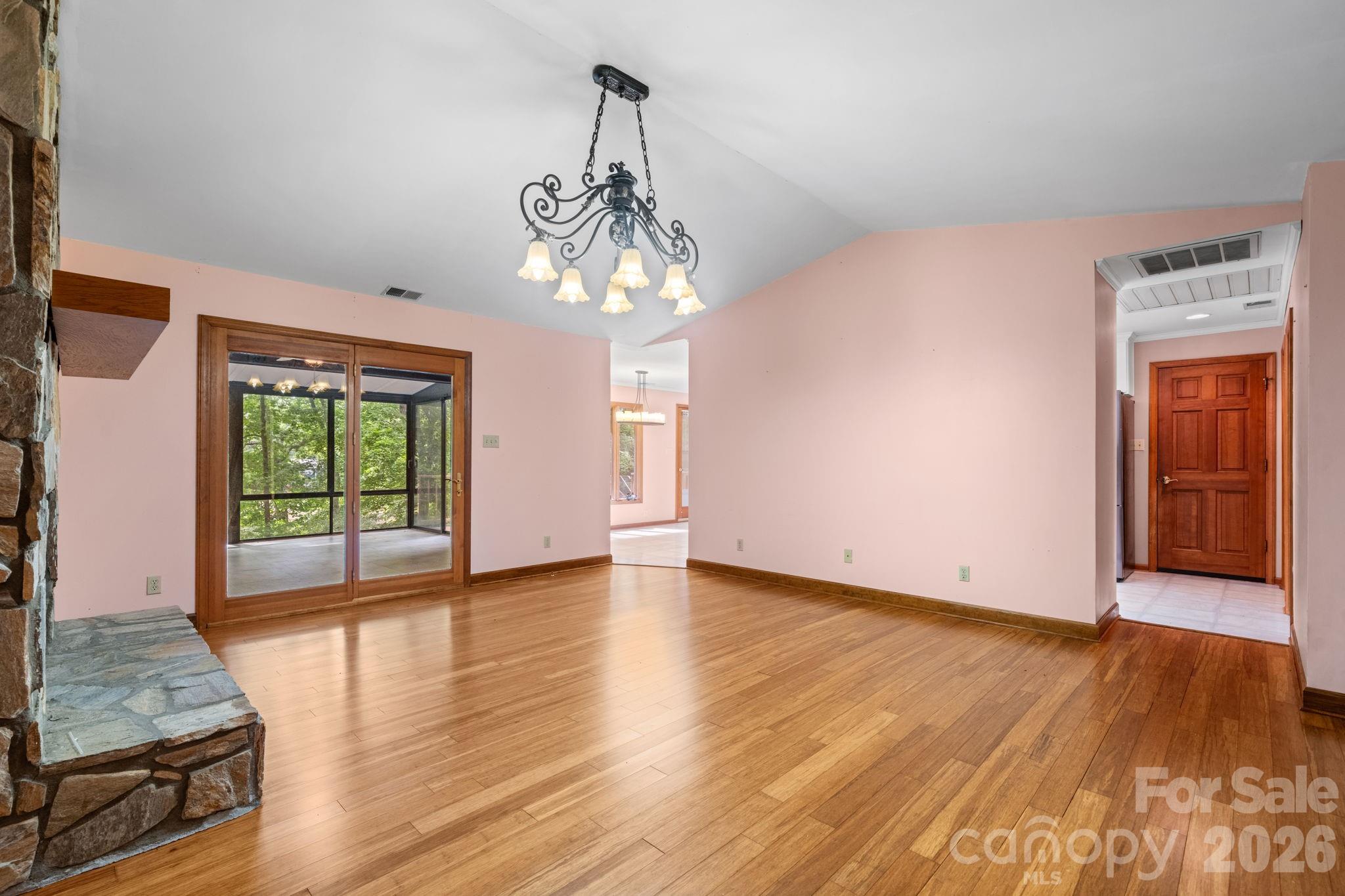 139 Windwood Lane — Troutman