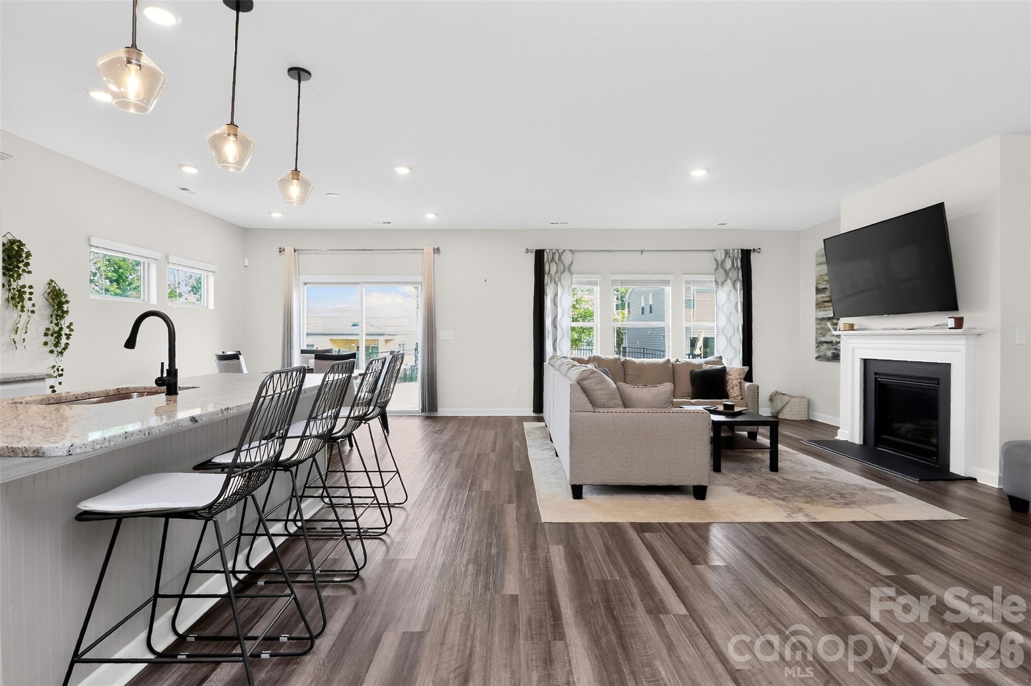 11922 Silverheel Lane — Huntersville