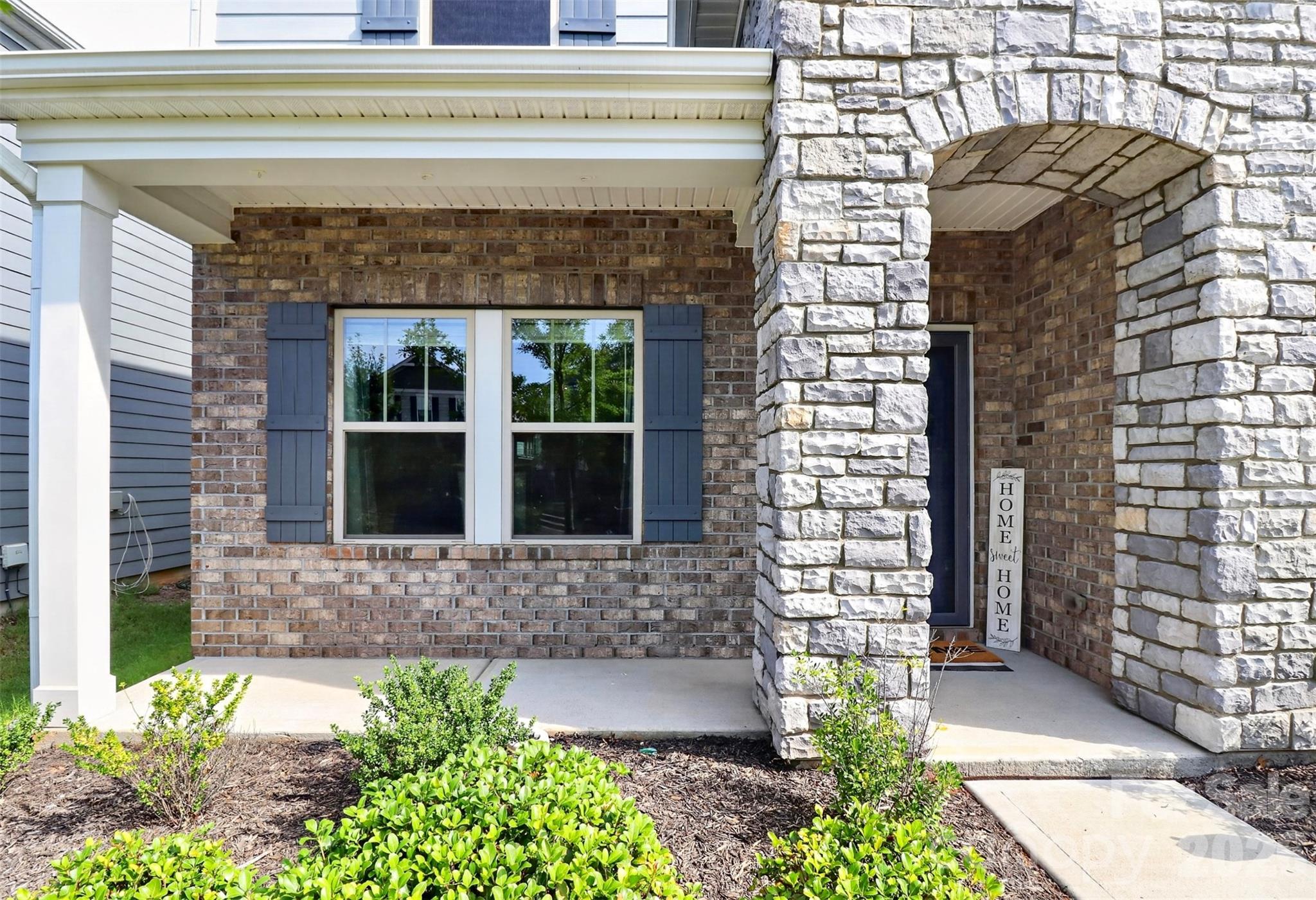 11922 Silverheel Lane — Huntersville