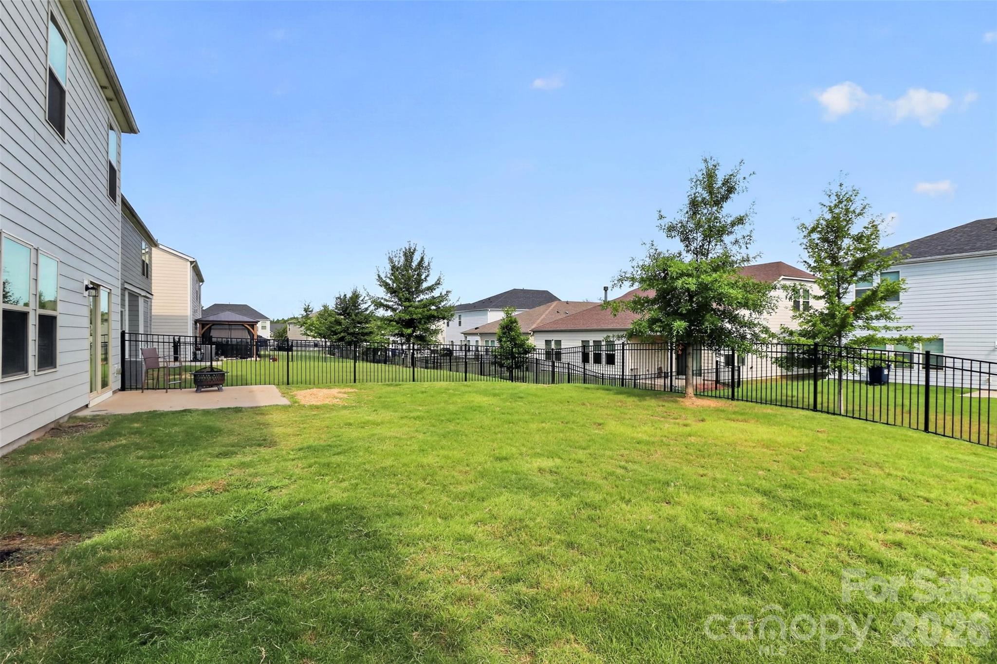 11922 Silverheel Lane — Huntersville