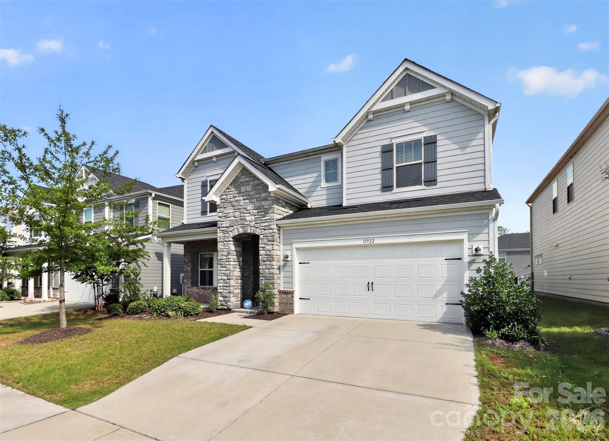 11922 Silverheel Lane — Huntersville
