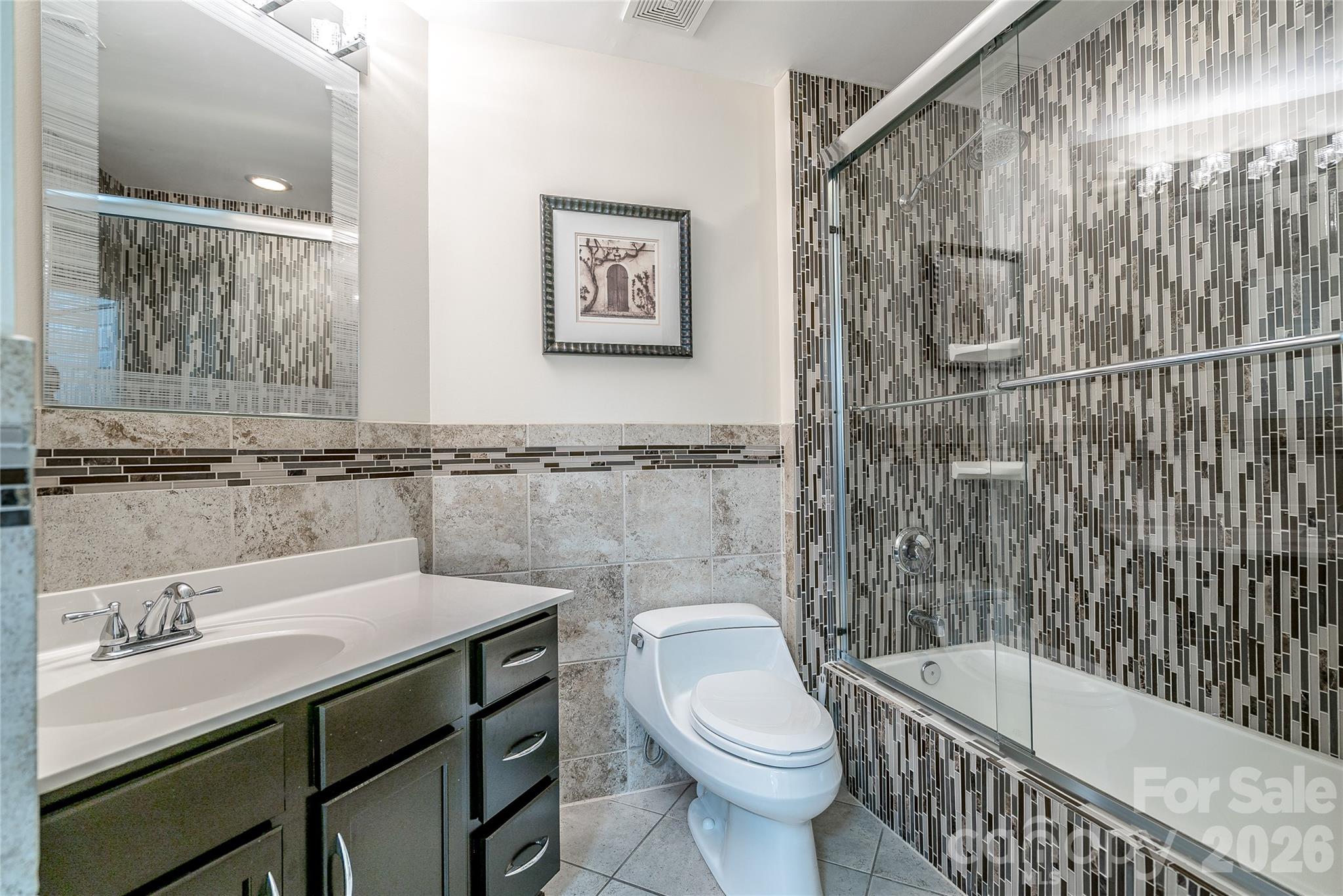 718 W Trade Street #605 — Charlotte