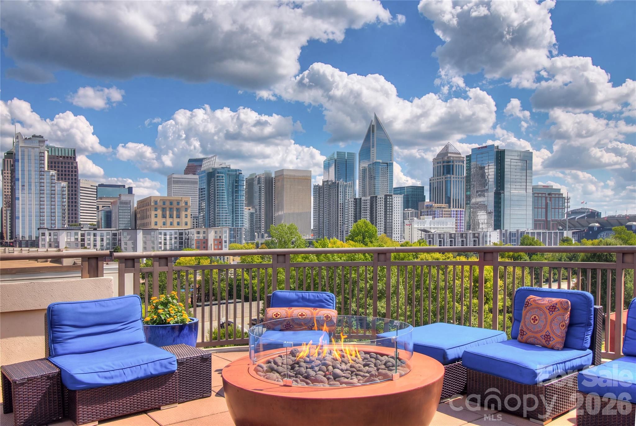 718 W Trade Street #605 — Charlotte