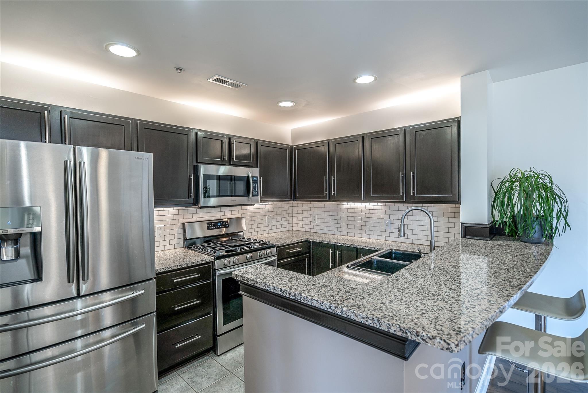 718 W Trade Street #605 — Charlotte