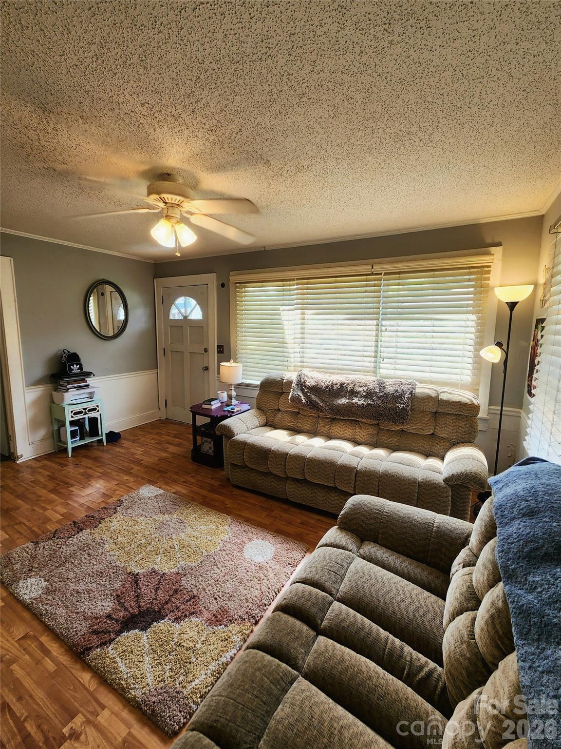 202 Oak Street — Stanfield