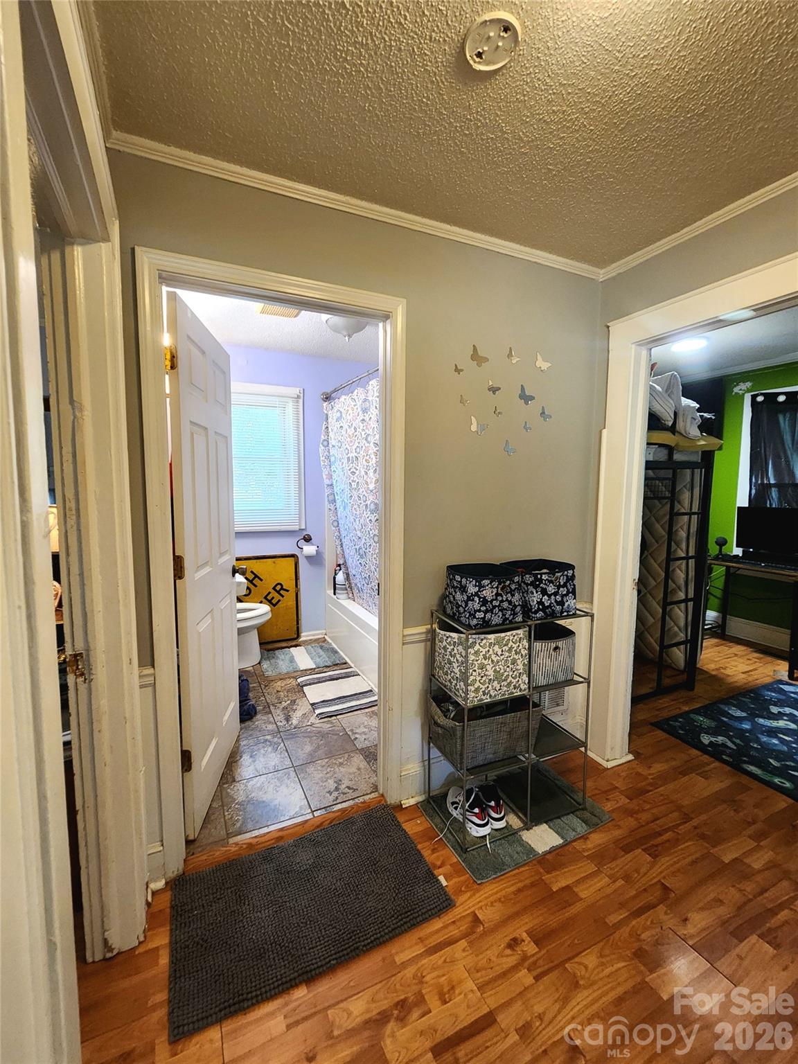 202 Oak Street — Stanfield