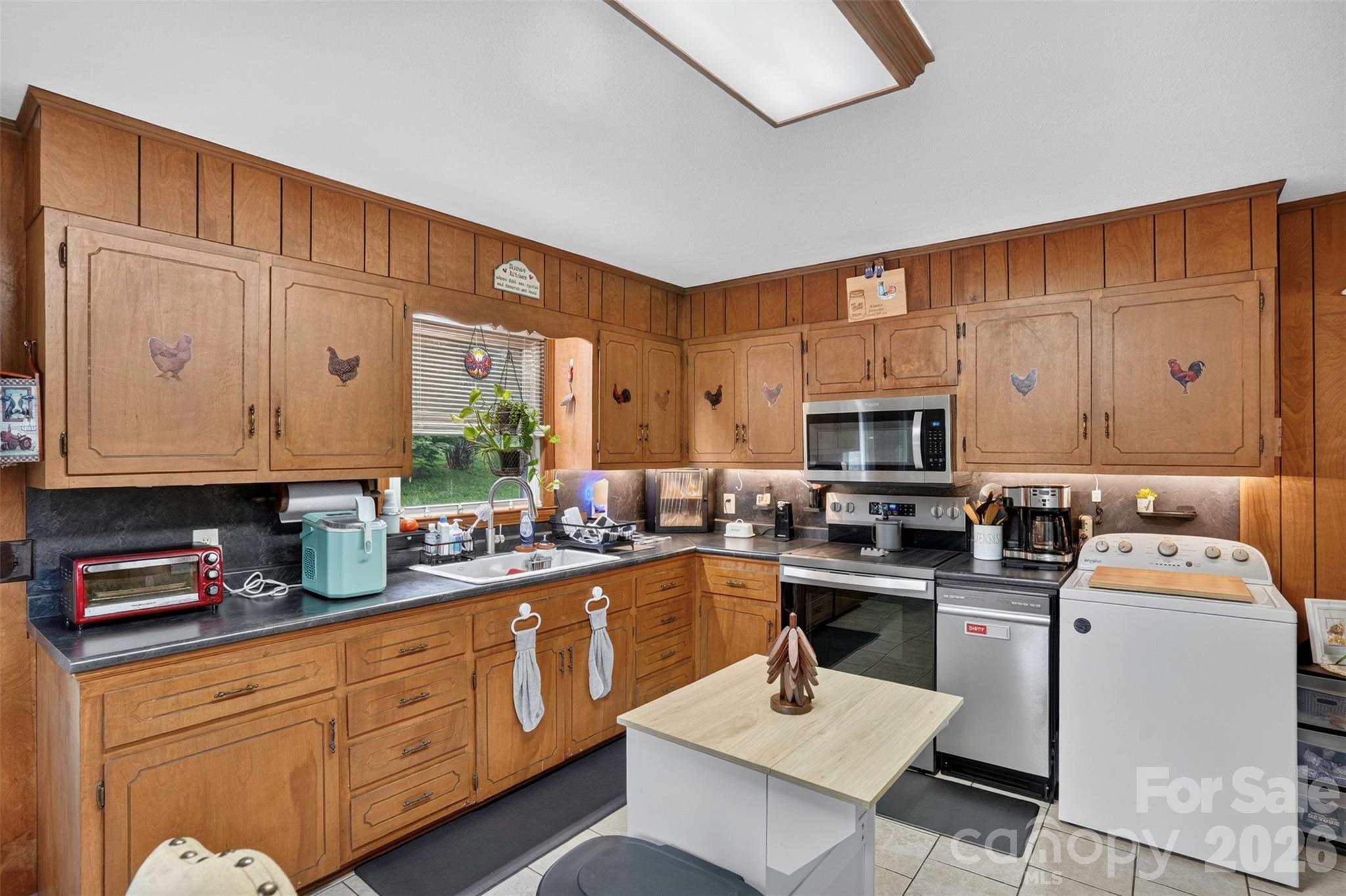 3702 Cabin Creek Road — Zirconia