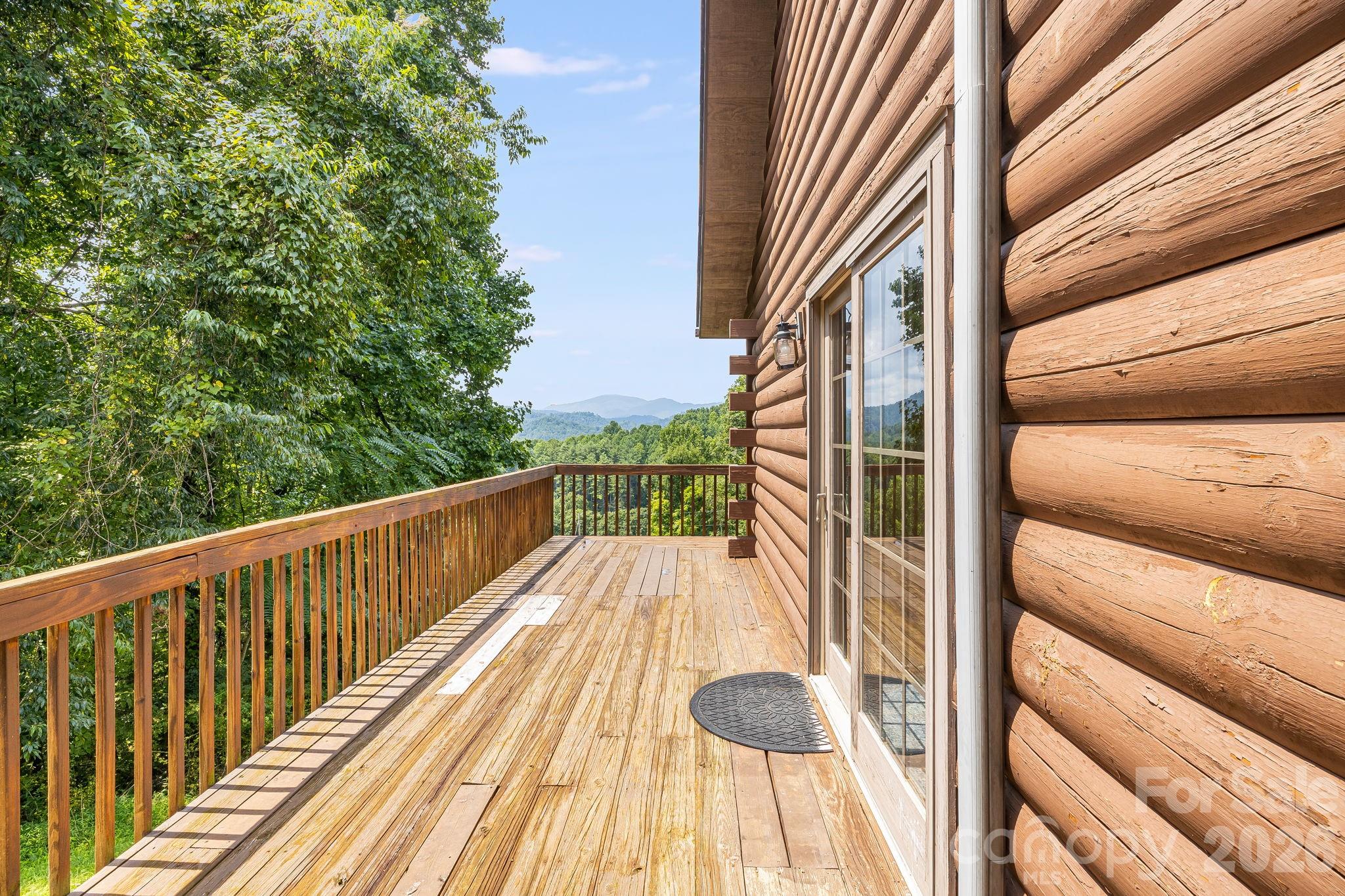 515 Raccoon Branch Road — Green Mountain