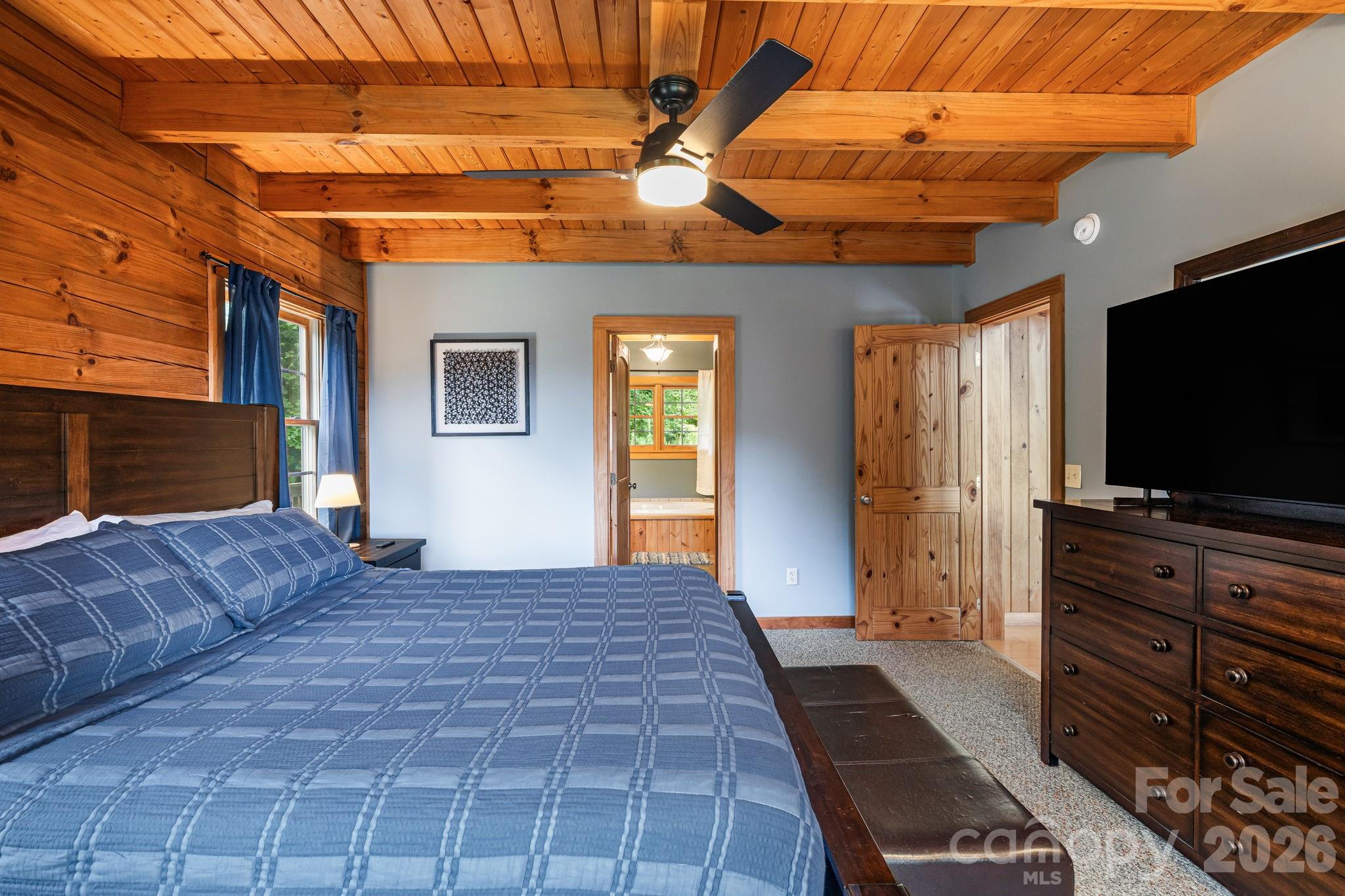 515 Raccoon Branch Road — Green Mountain