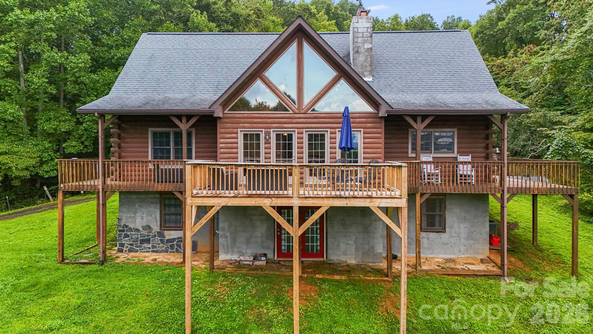 515 Raccoon Branch Road — Green Mountain