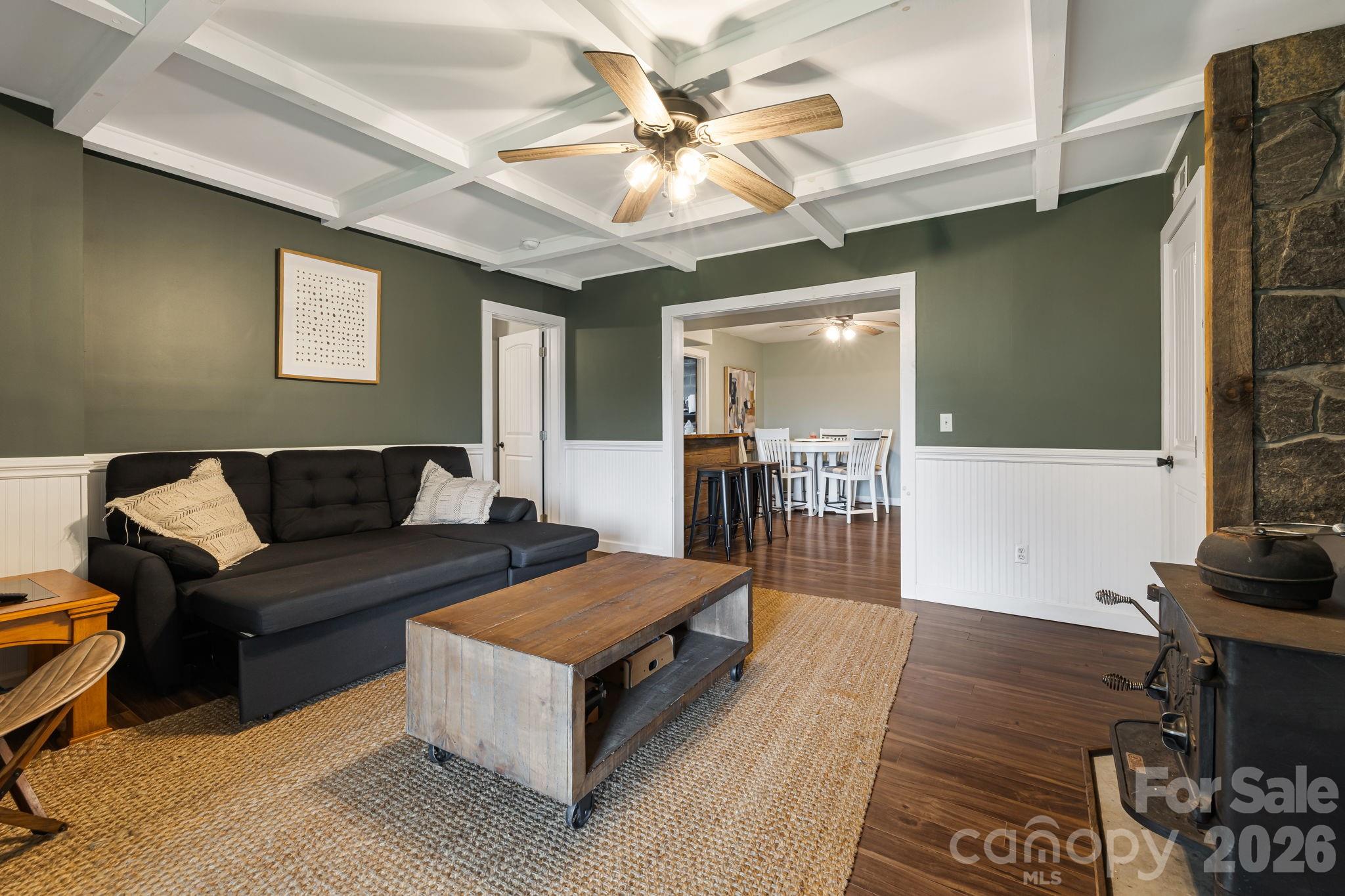 515 Raccoon Branch Road — Green Mountain