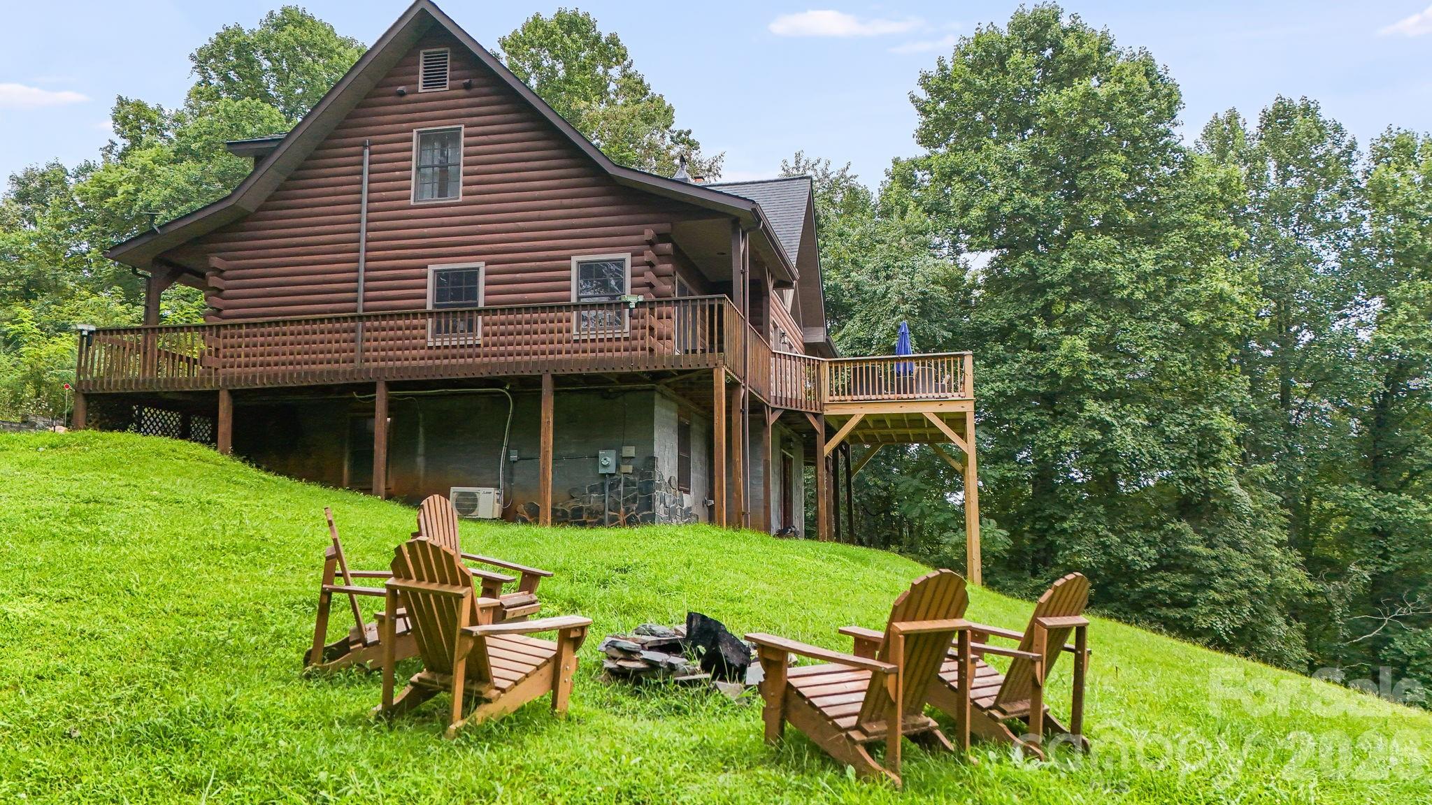 515 Raccoon Branch Road — Green Mountain