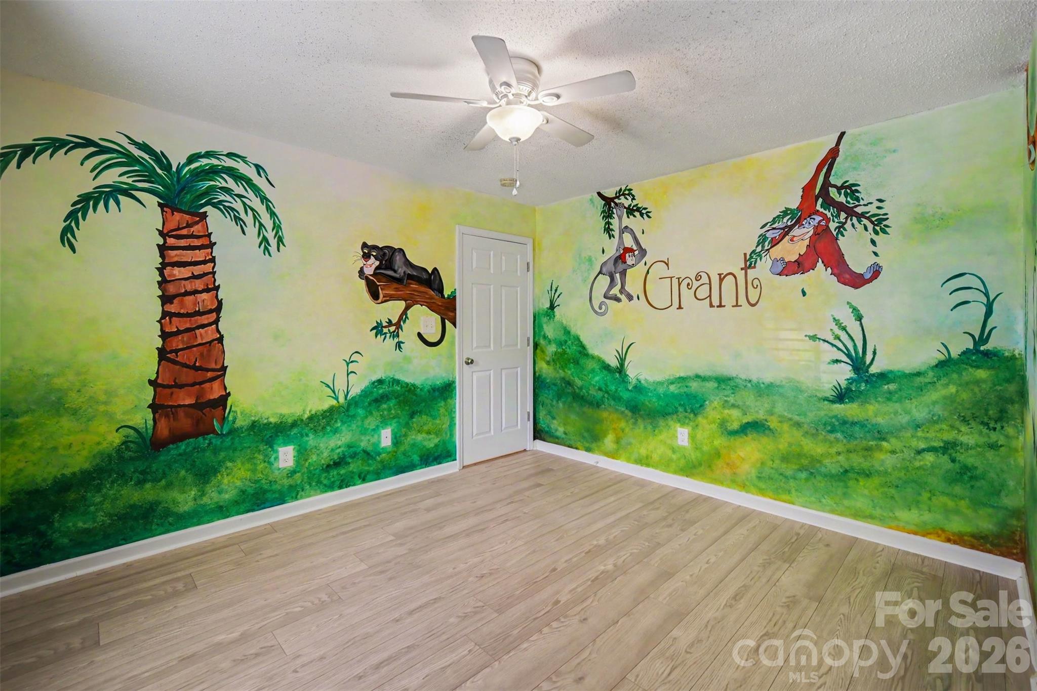 304 Llewellyn Street — Belmont