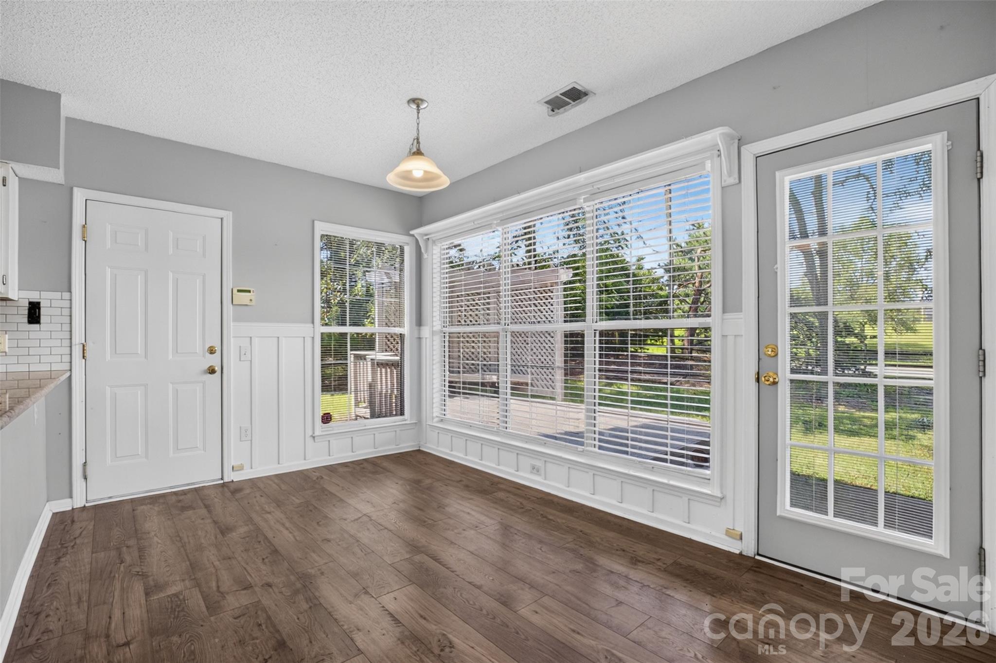 5936 Downfield Wood Drive — Charlotte
