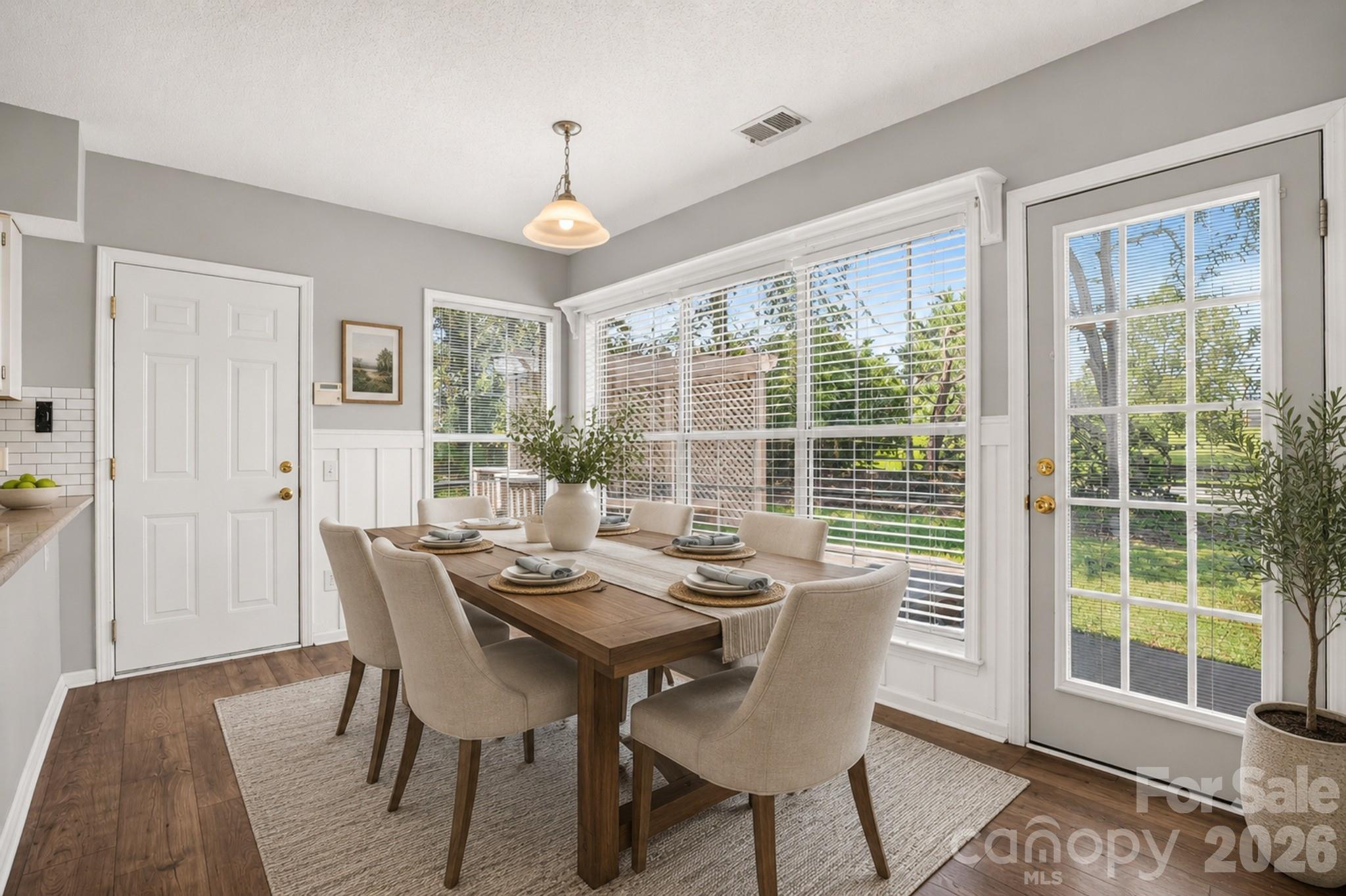 5936 Downfield Wood Drive — Charlotte