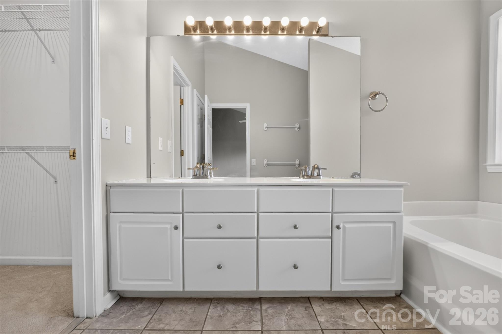 5936 Downfield Wood Drive — Charlotte