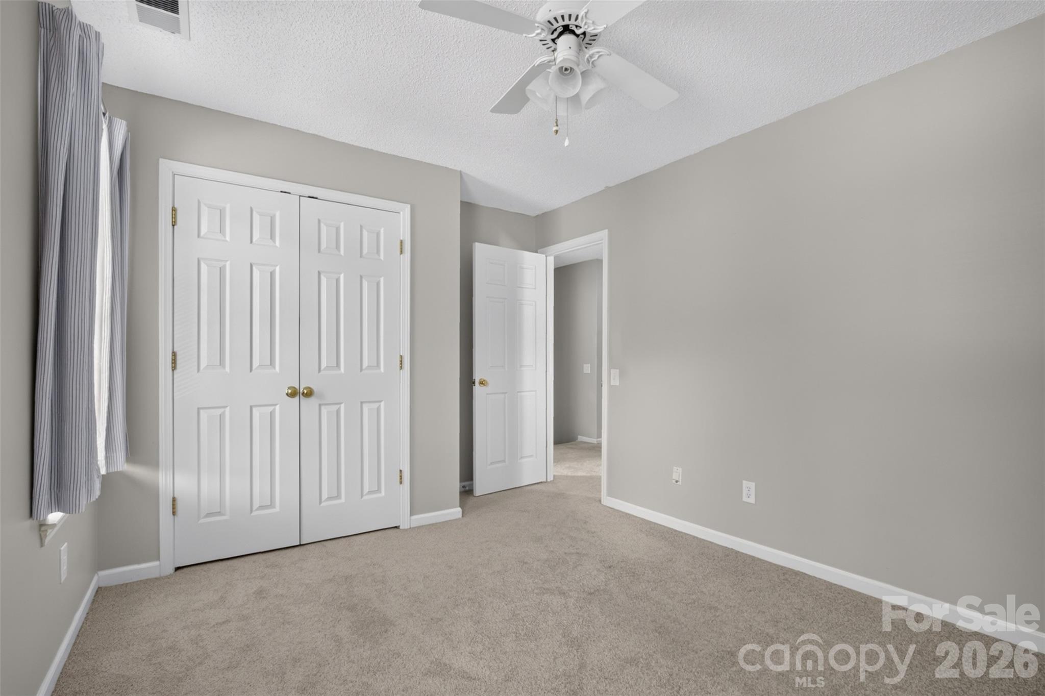 5936 Downfield Wood Drive — Charlotte