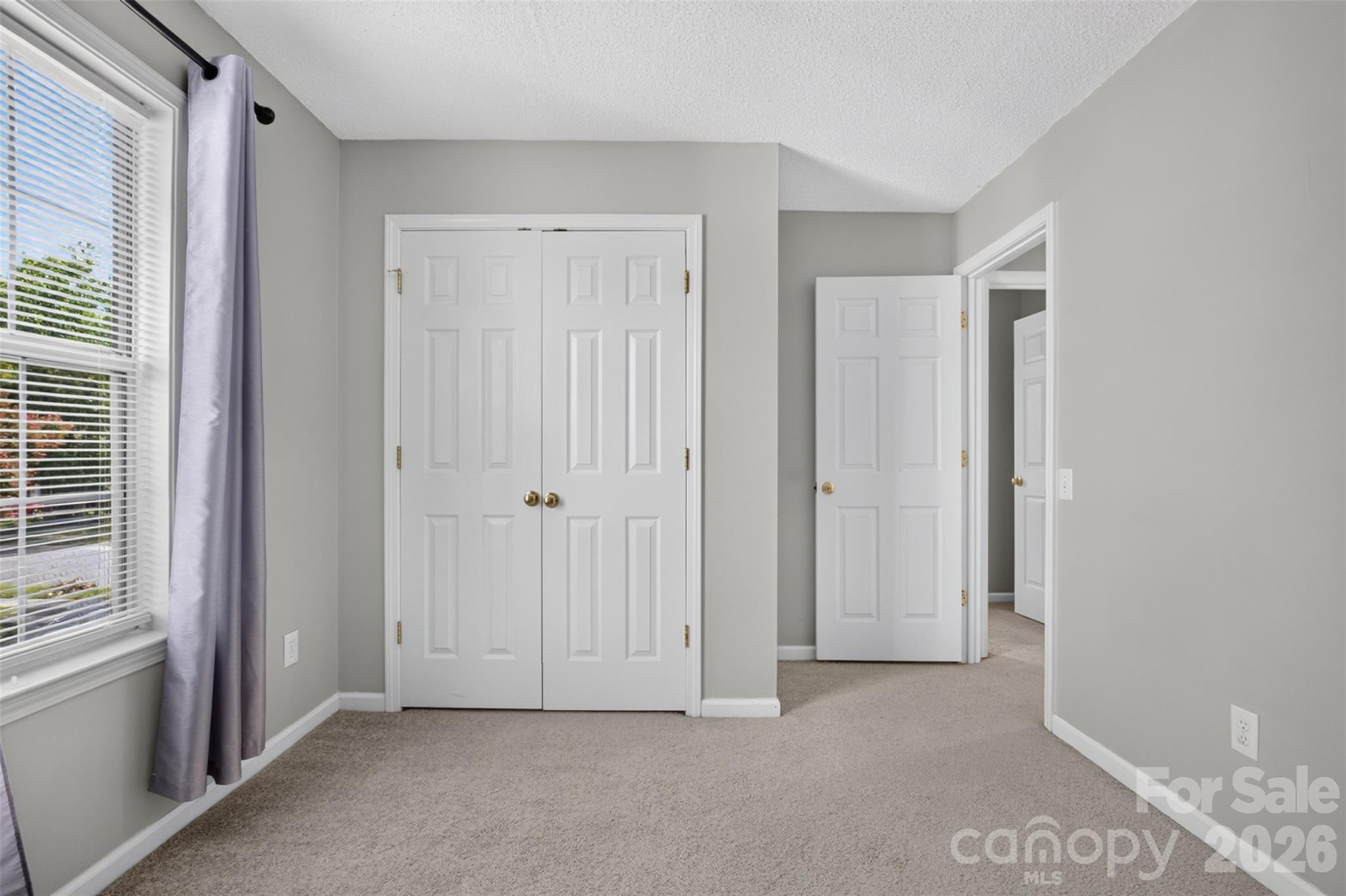 5936 Downfield Wood Drive — Charlotte