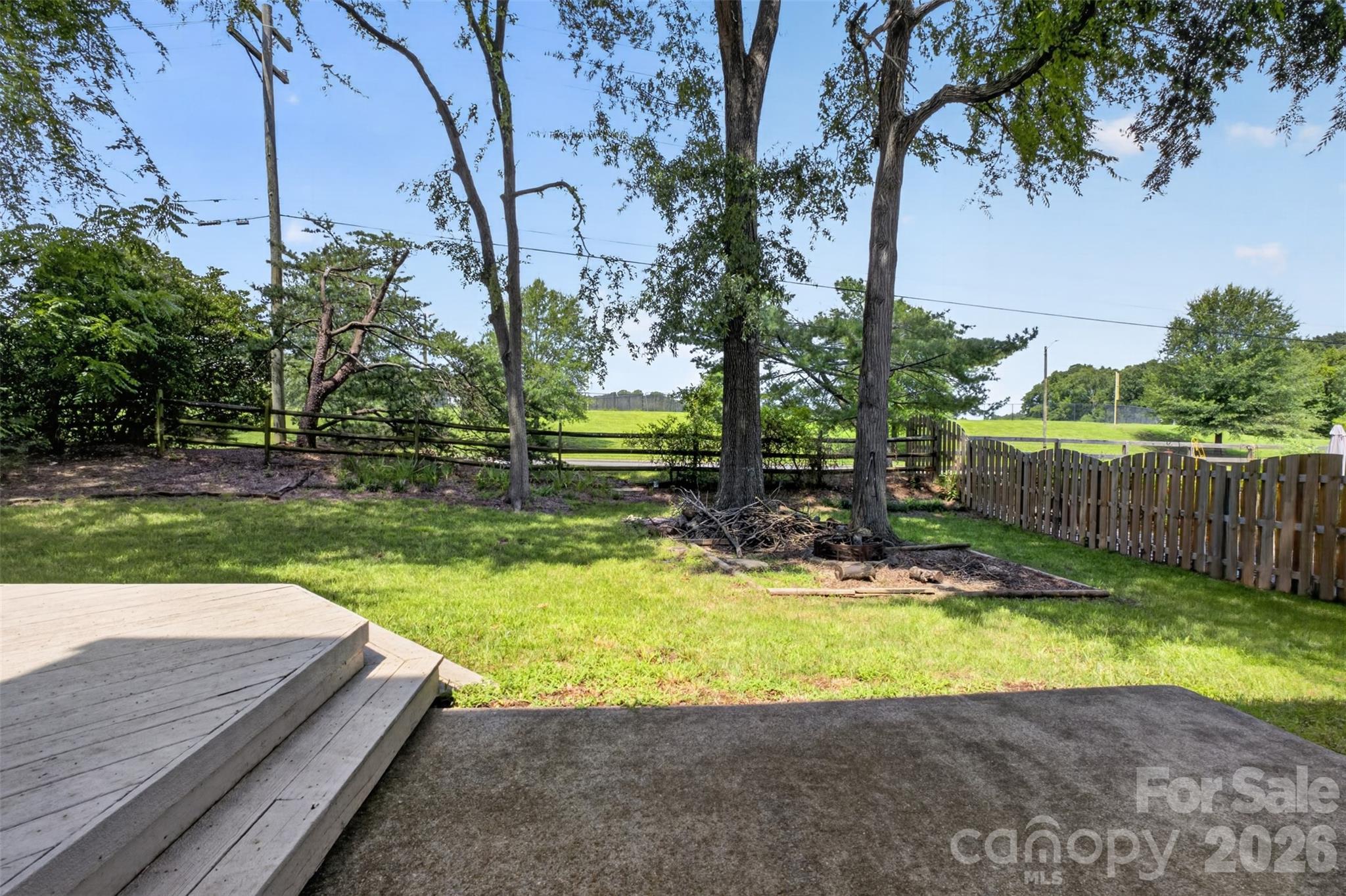 5936 Downfield Wood Drive — Charlotte