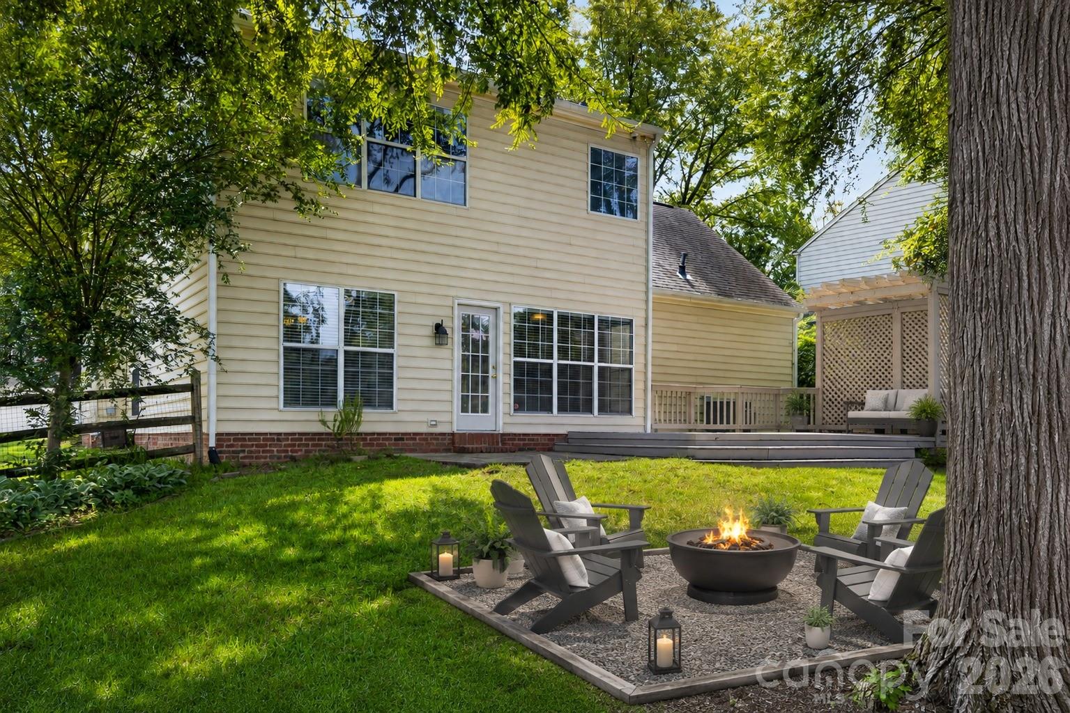 5936 Downfield Wood Drive — Charlotte