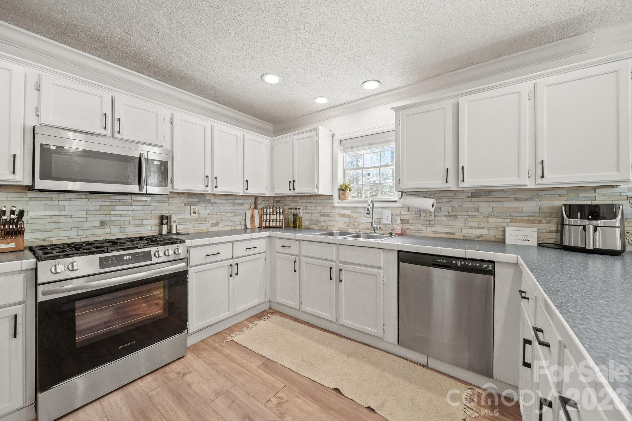5130 Sedgefield Drive — Lancaster