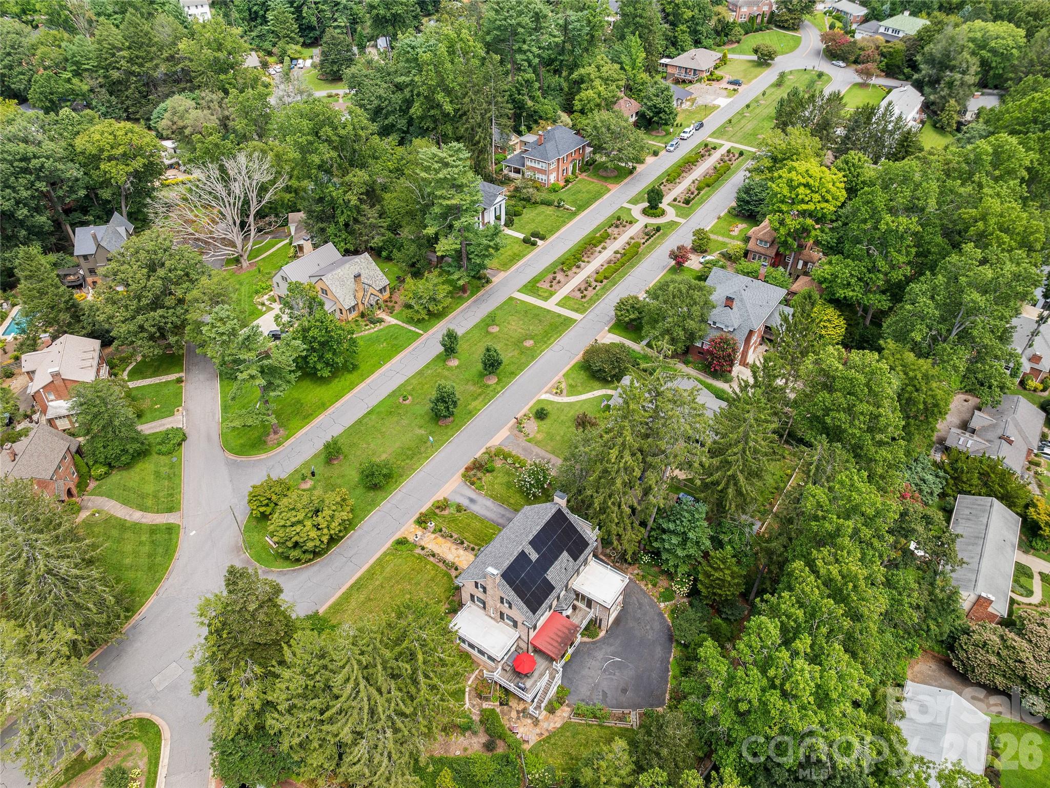 14 Griffing Boulevard — Asheville