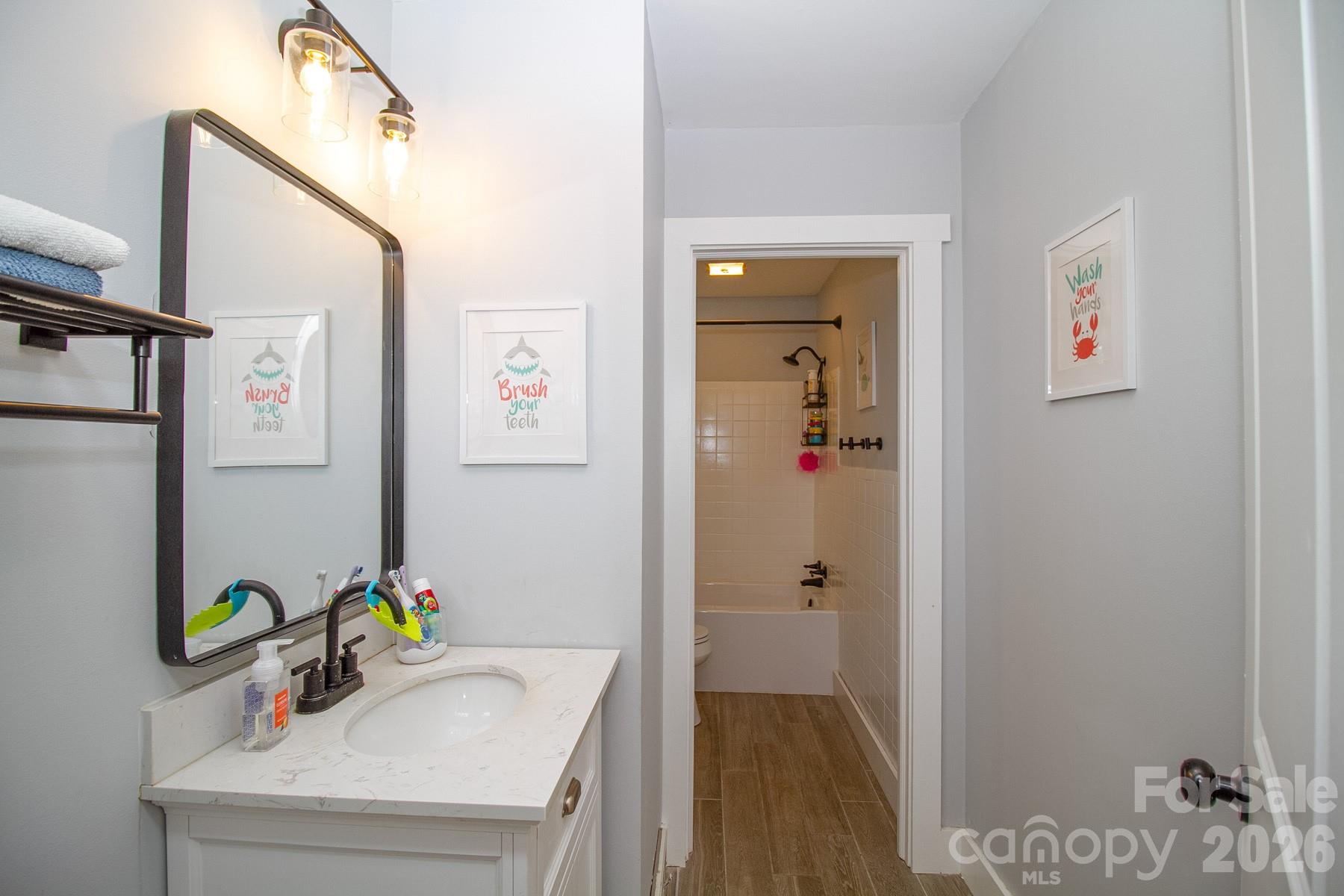 36 Clarendon Road — Asheville