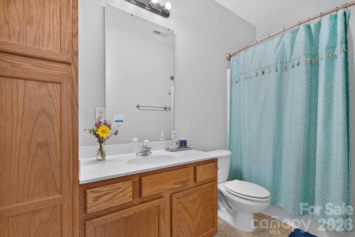 1308 Rising Oak Drive — Charlotte