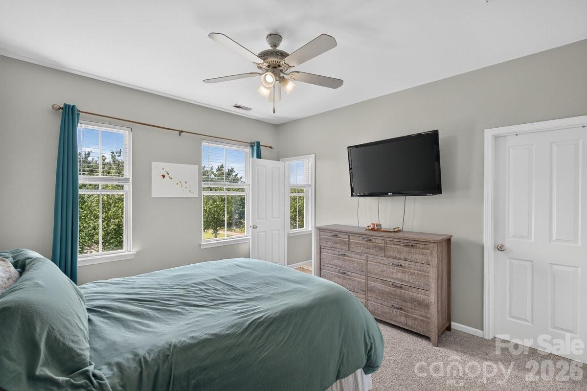 1308 Rising Oak Drive — Charlotte