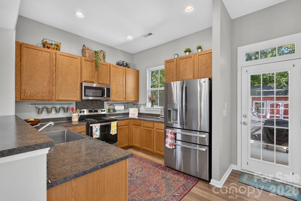 1308 Rising Oak Drive — Charlotte